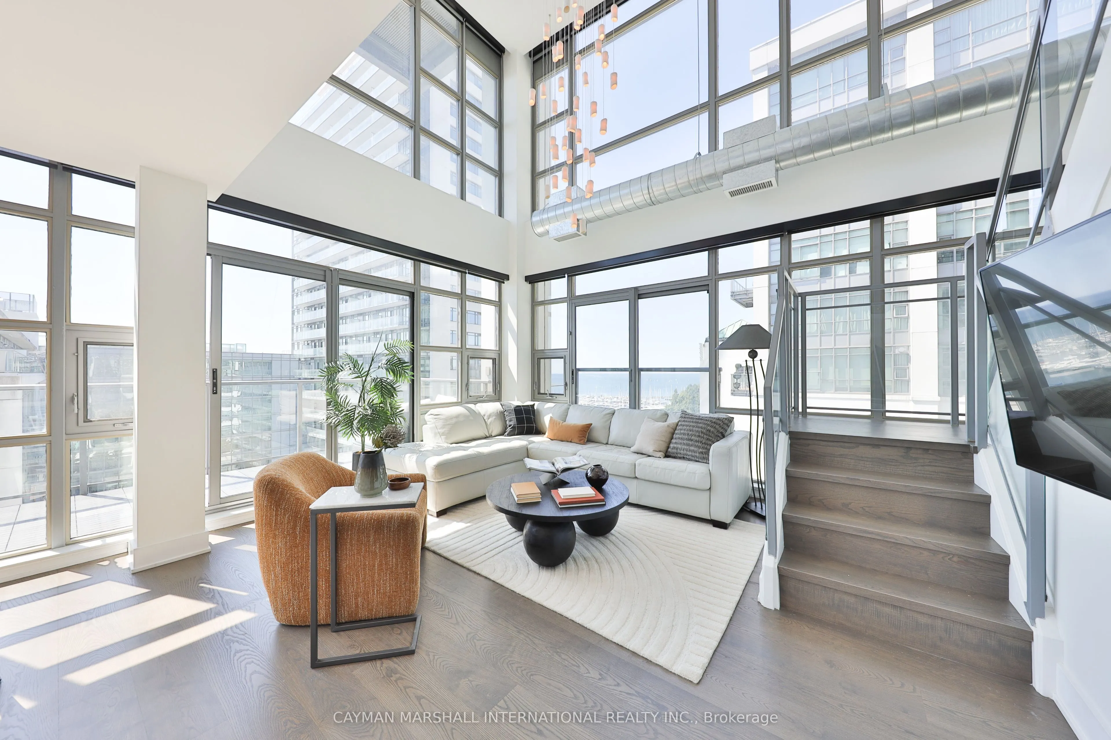 637 Lake Shore Boulevard W, #627