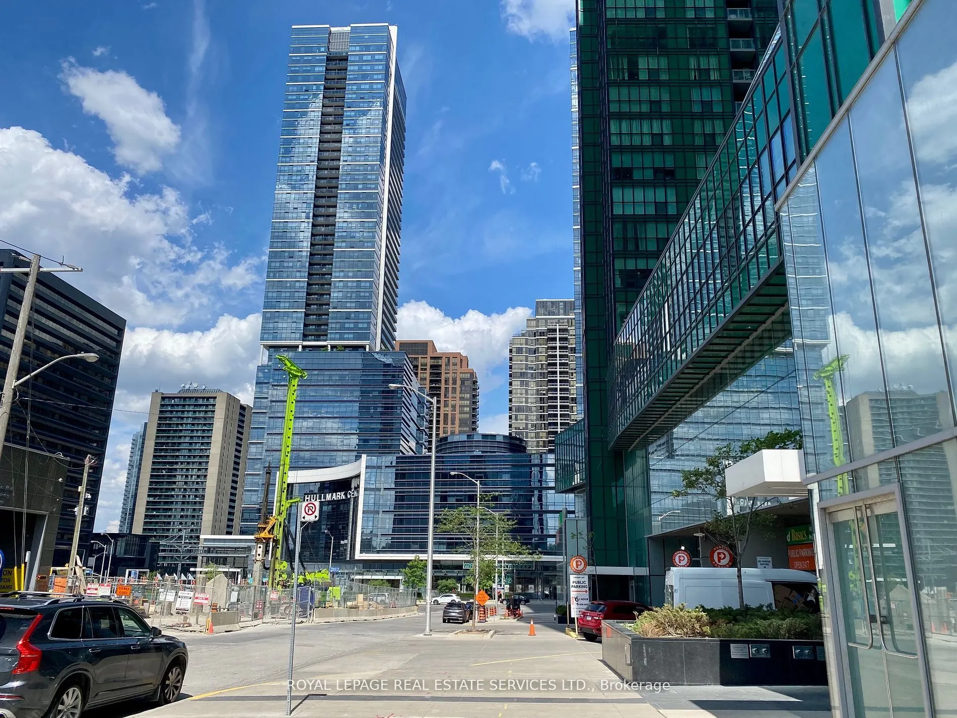 4750 Yonge Street, #144