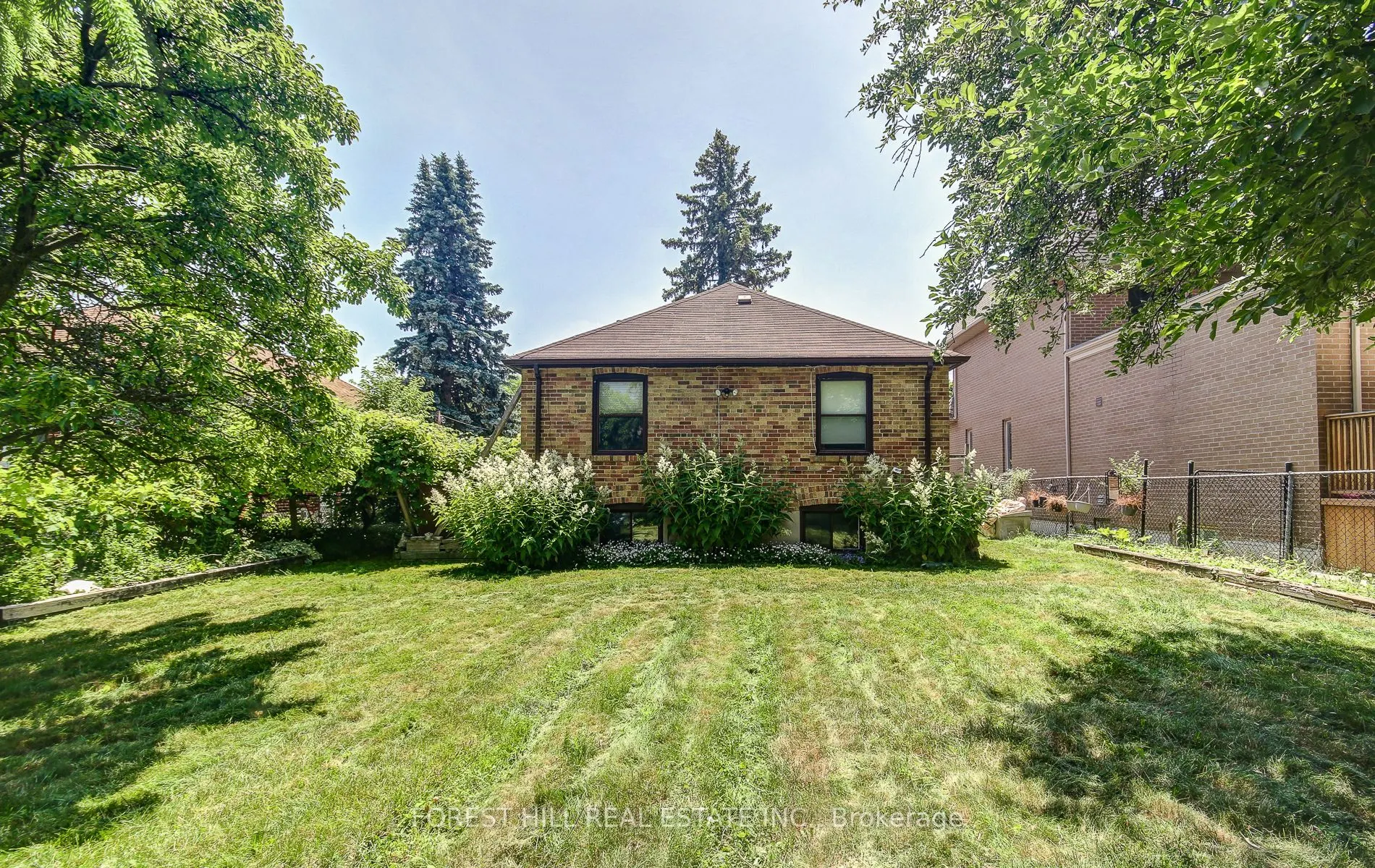 32 Laurelcrest Avenue, #Lower