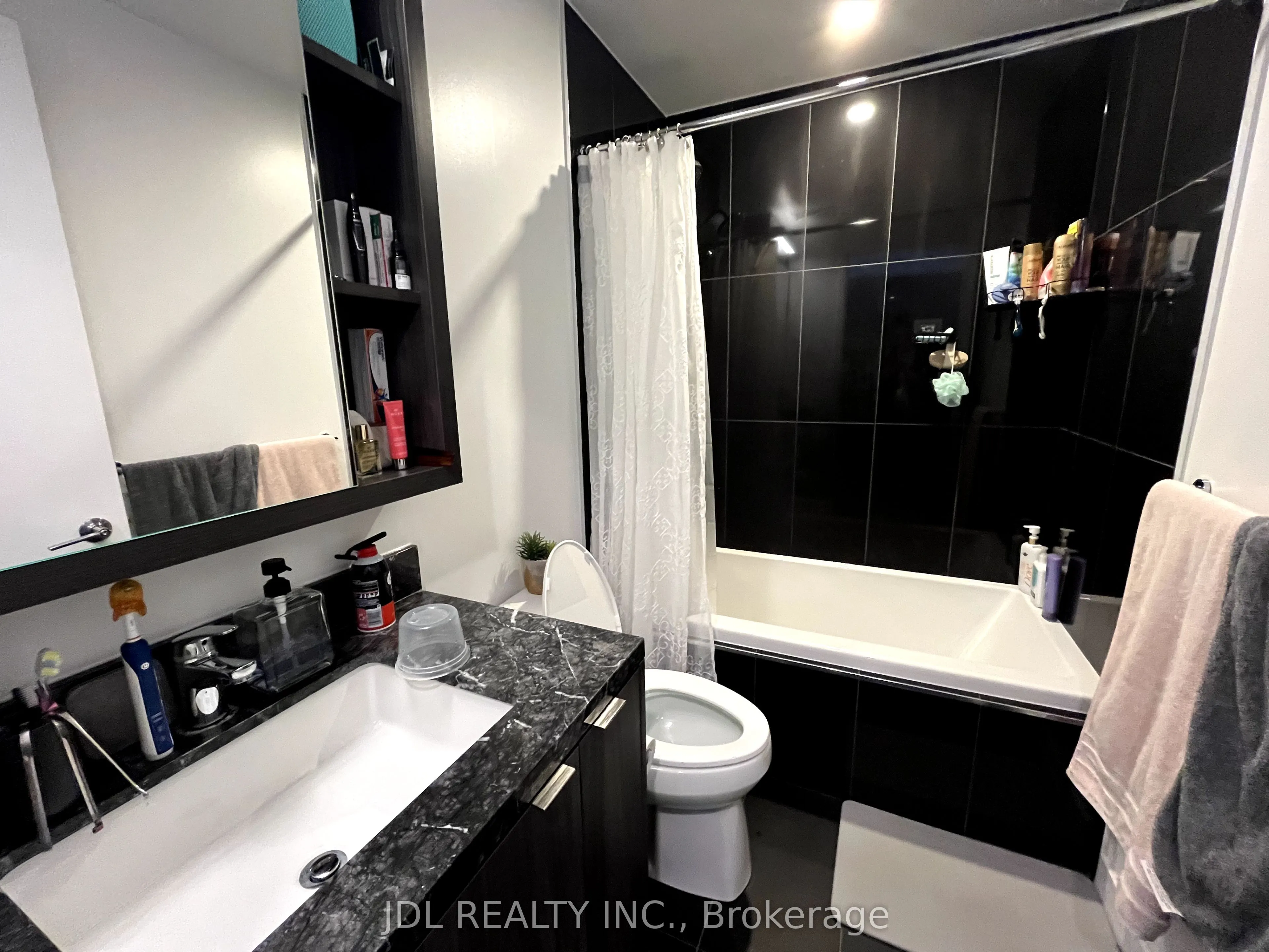 115 Blue Jays Way, #4101