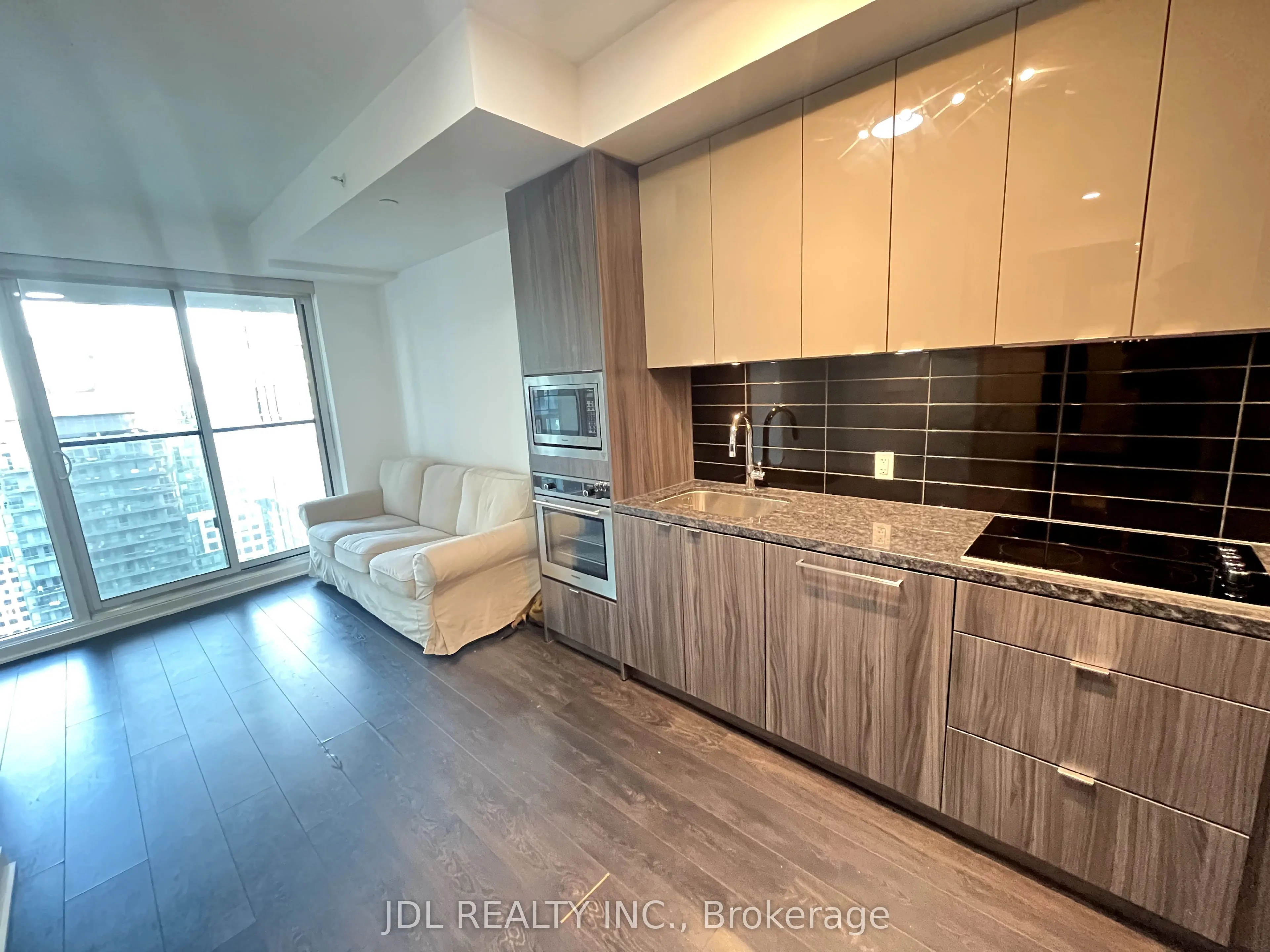 115 Blue Jays Way, #4101