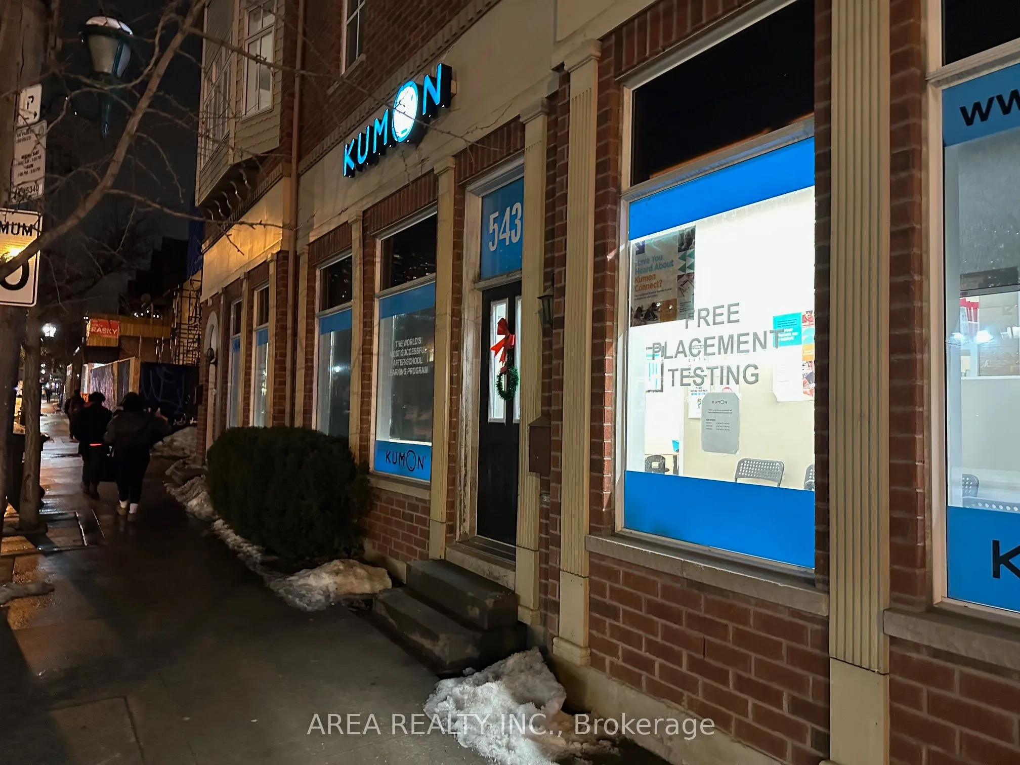 543 Parliament St Street W