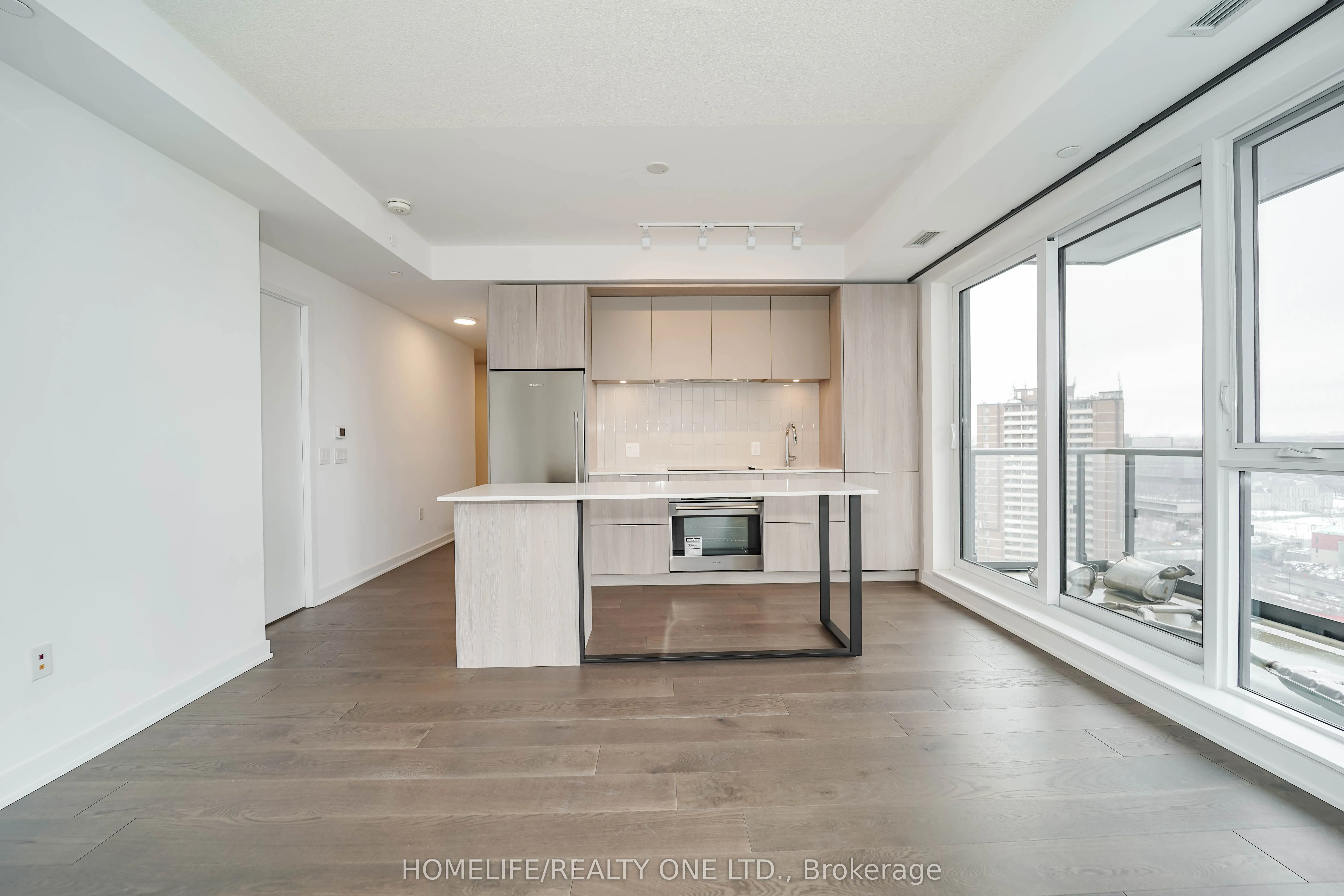 130 River Street, #2002