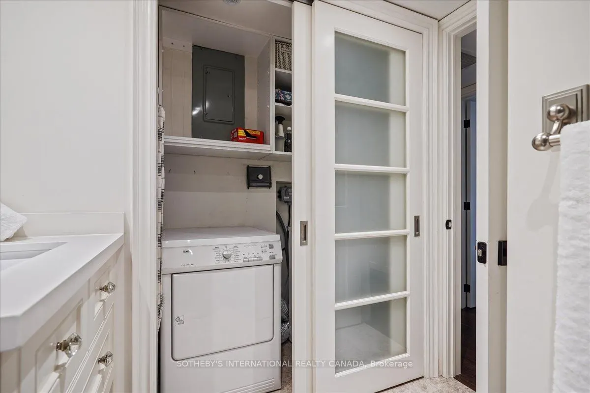 449 Walmer Road, #302