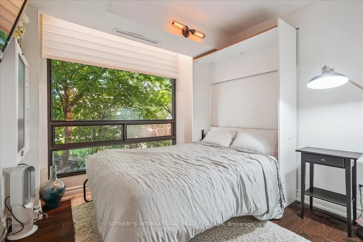 449 Walmer Road, #302