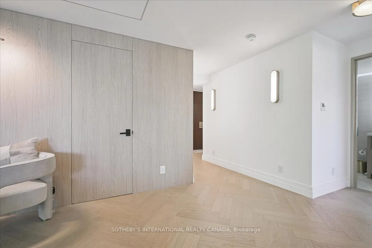 449 Walmer Road, #301