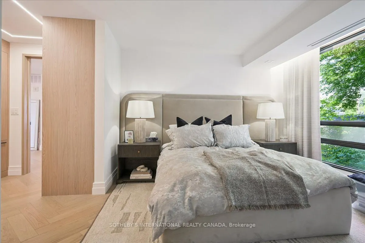449 Walmer Road, #301