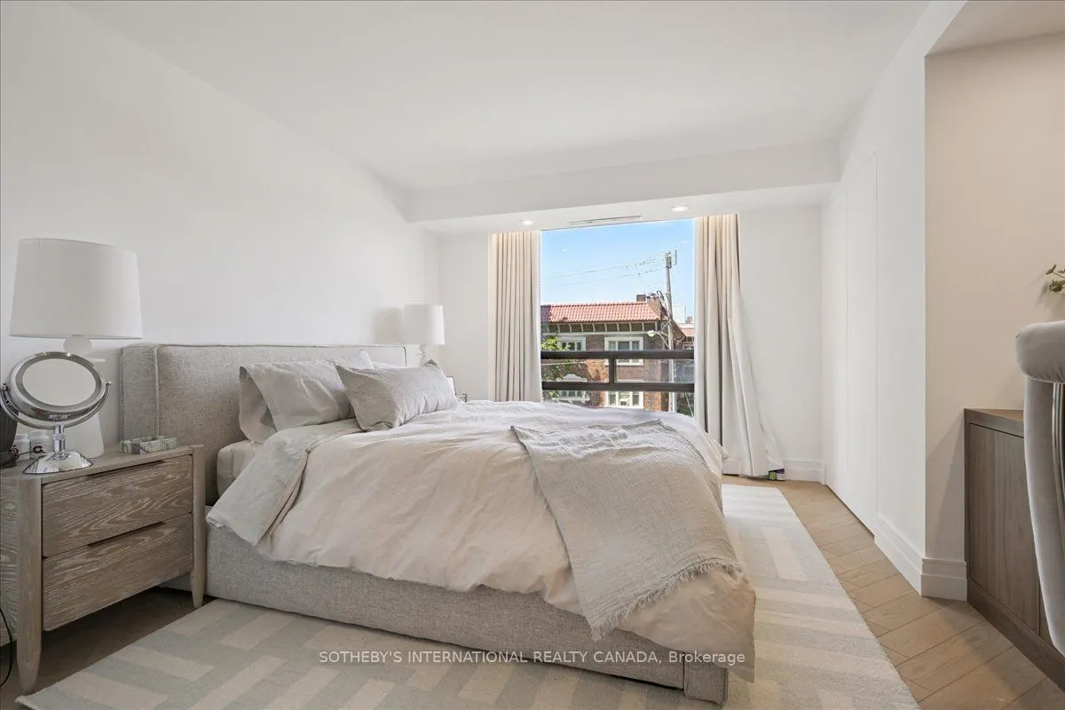 449 Walmer Road, #301