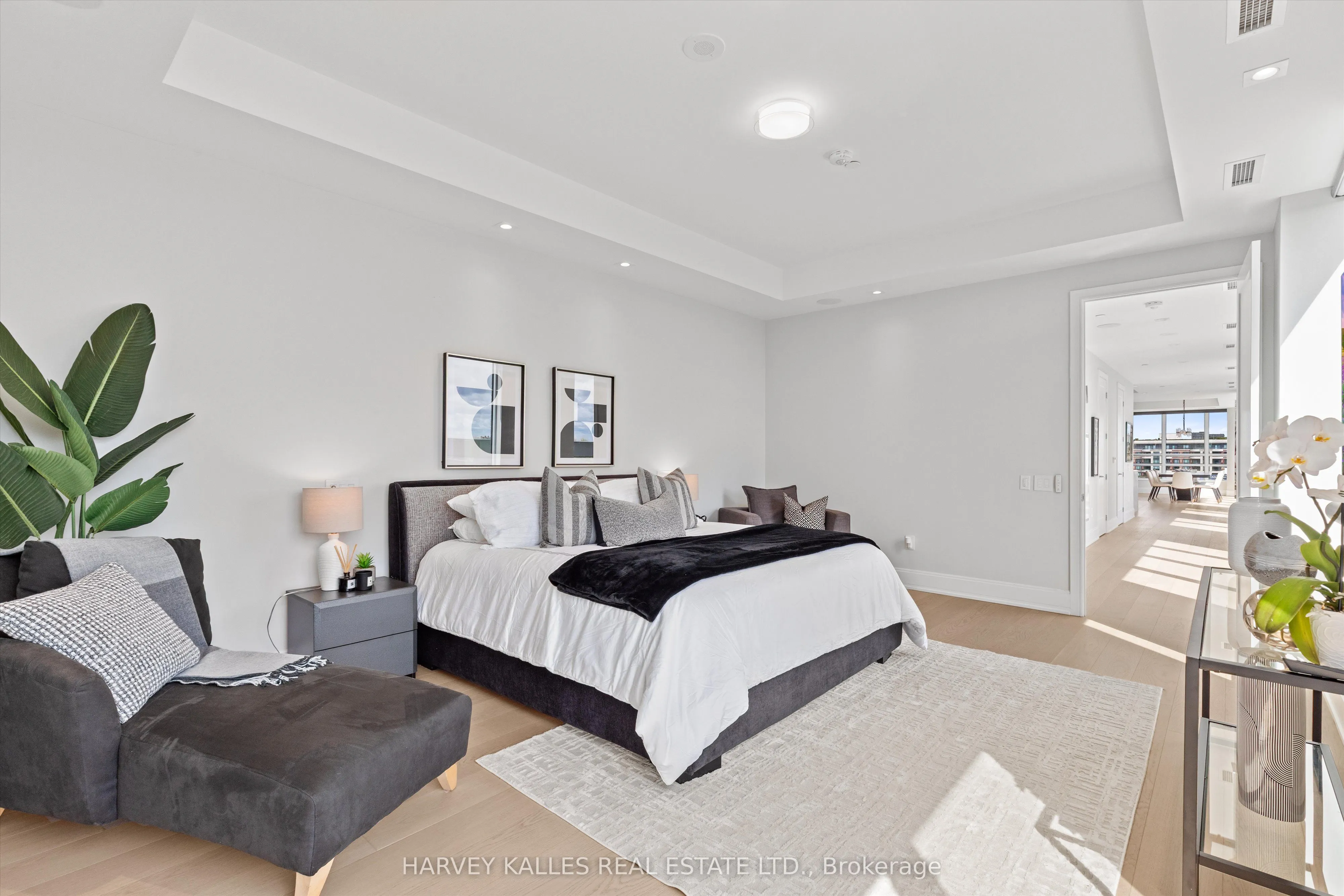 355 Bedford Park Avenue, #703