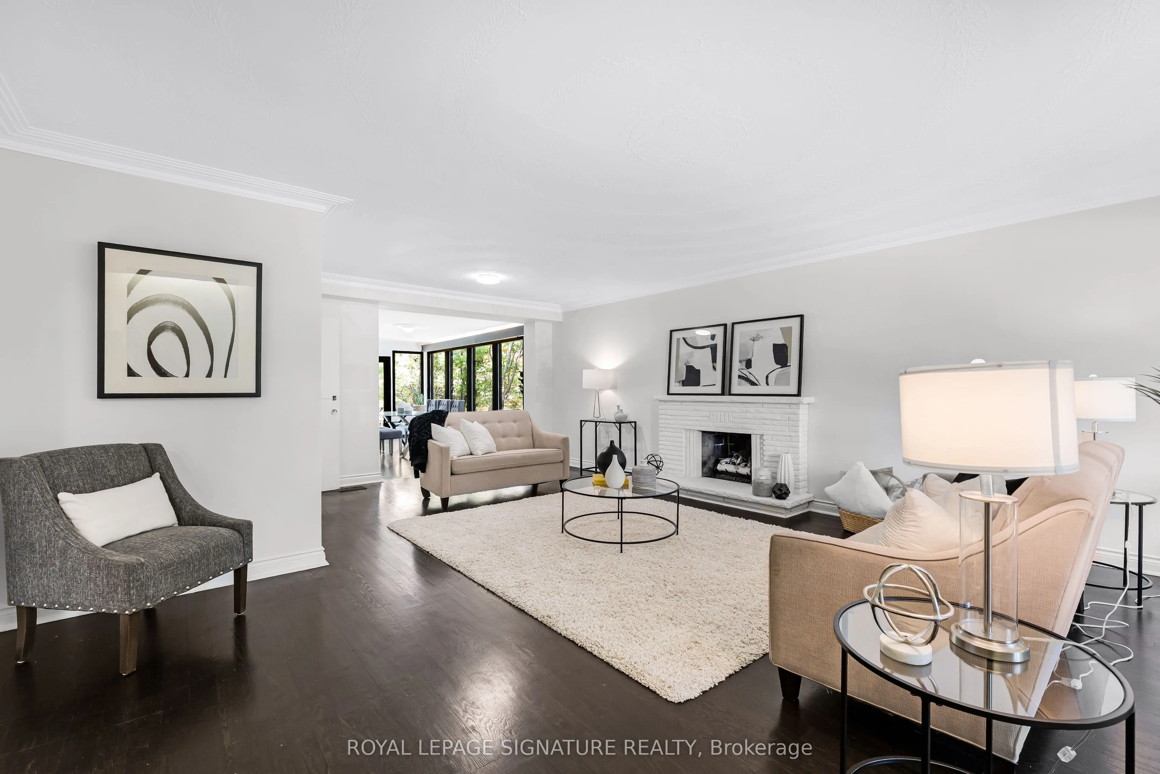 24 Ealing Drive
