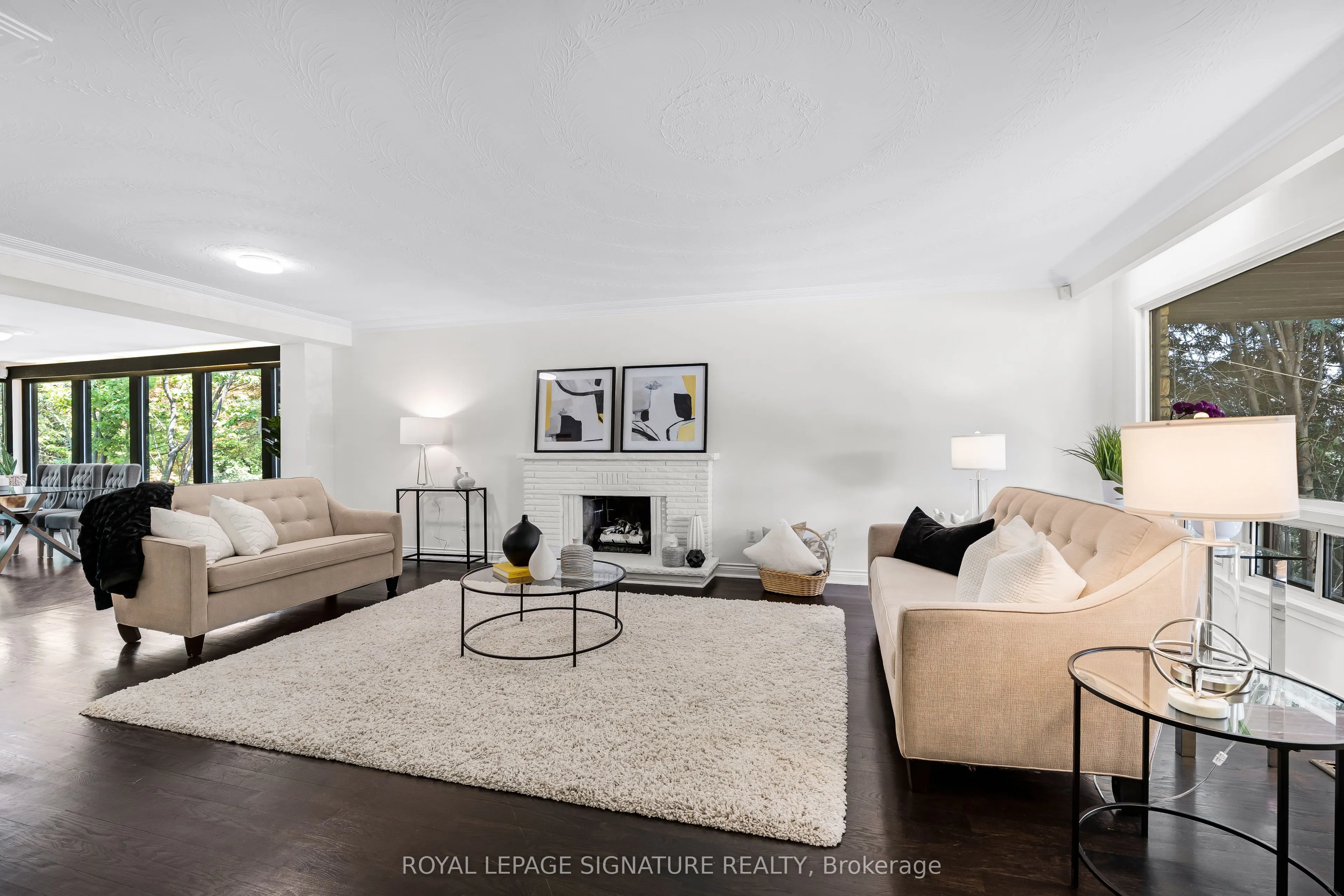 24 Ealing Drive