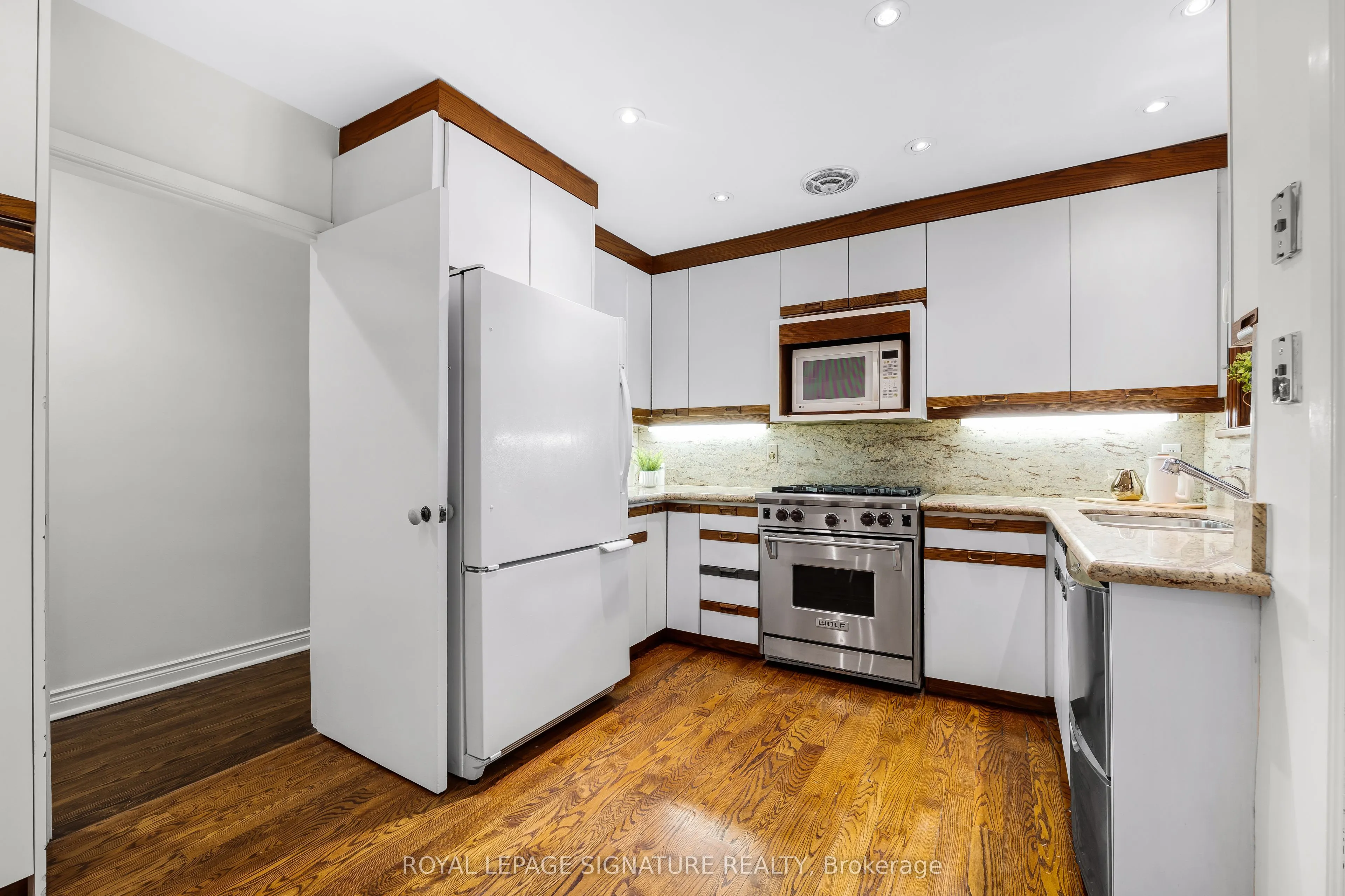 24 Ealing Drive