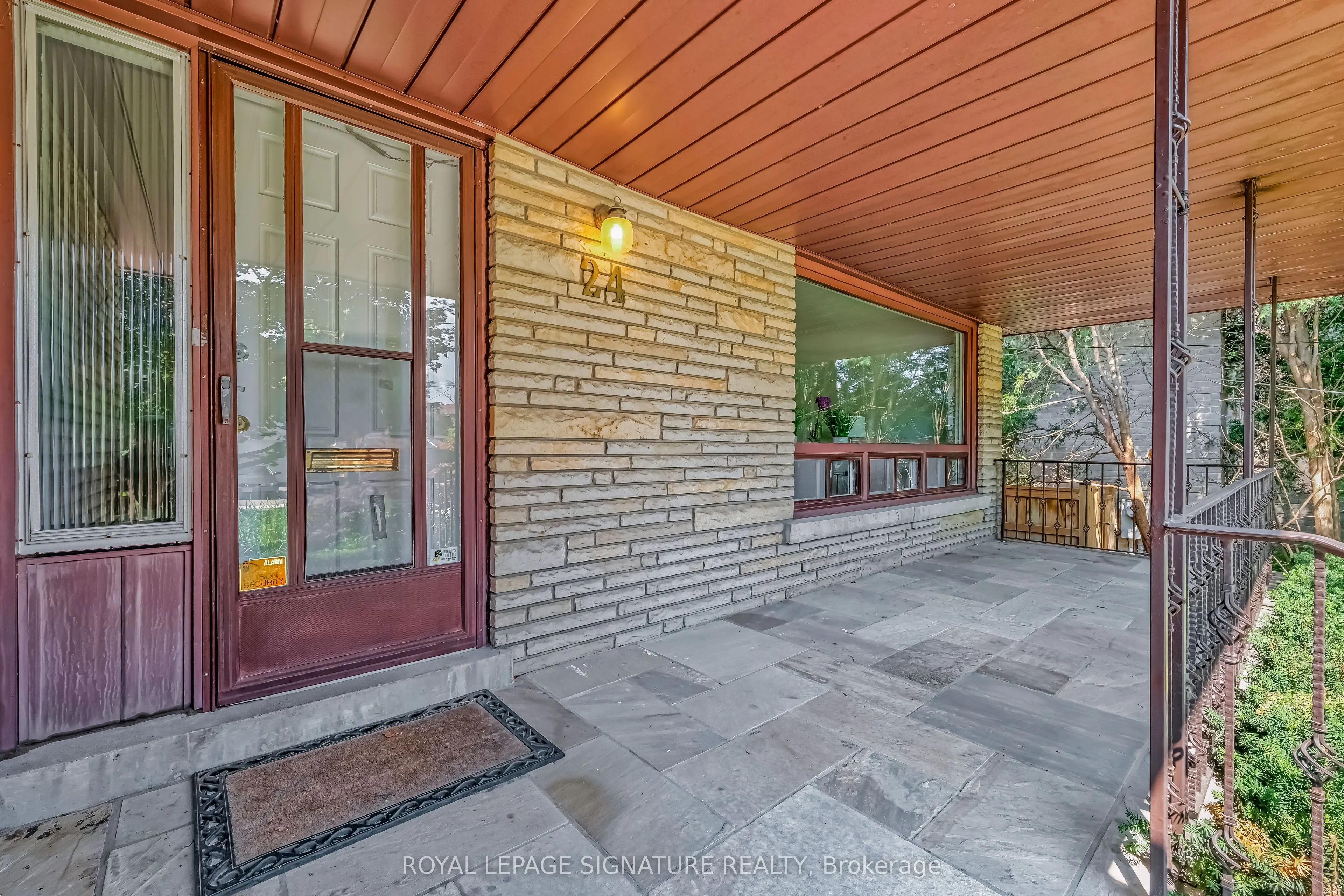 24 Ealing Drive