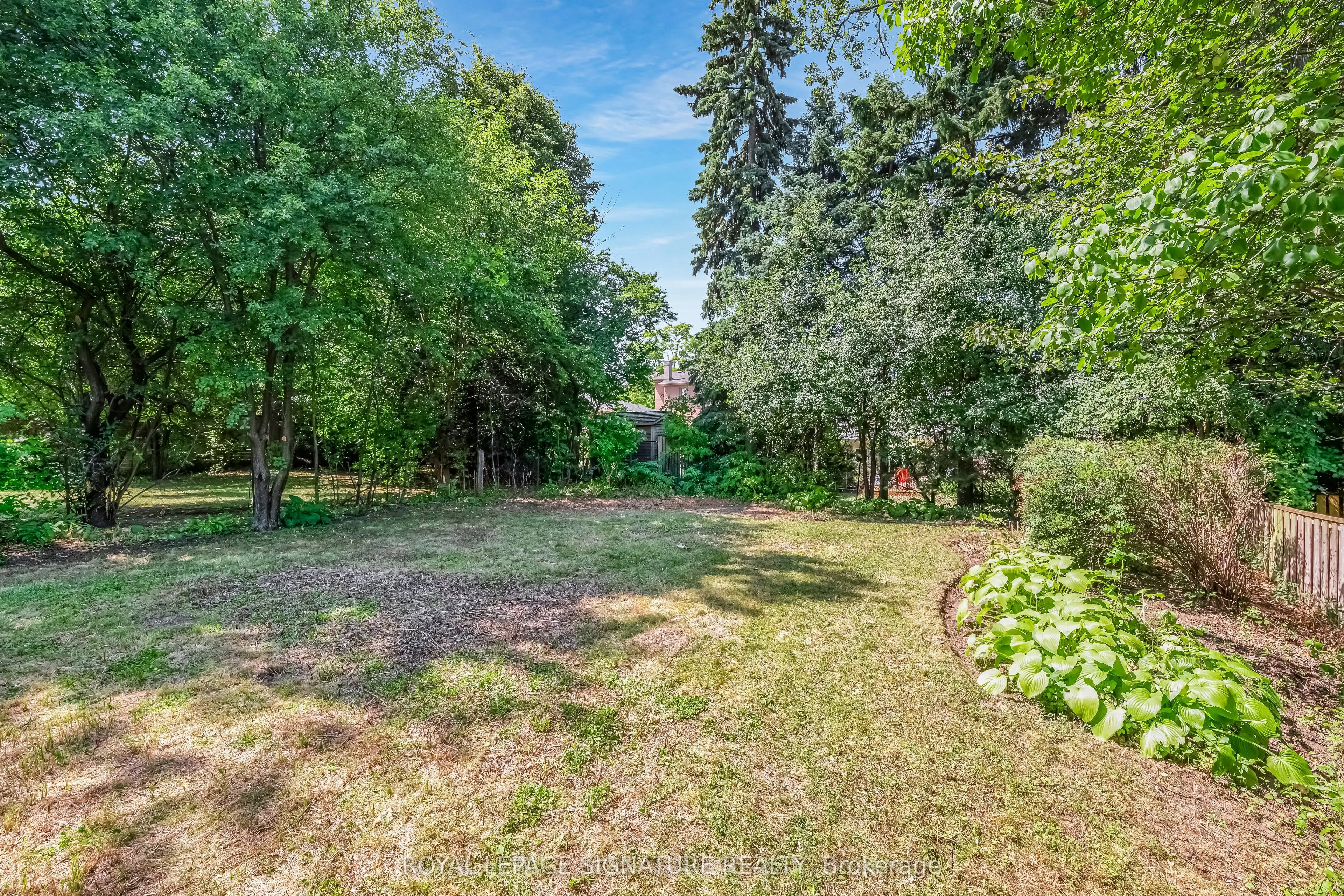 24 Ealing Drive