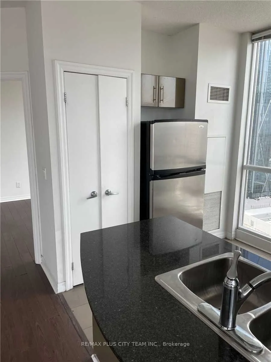 16 Yonge Street, #2605