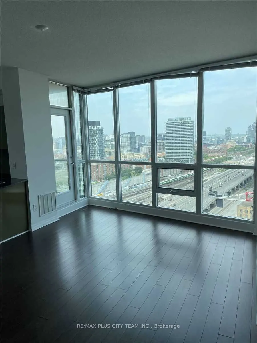 16 Yonge Street, #2605