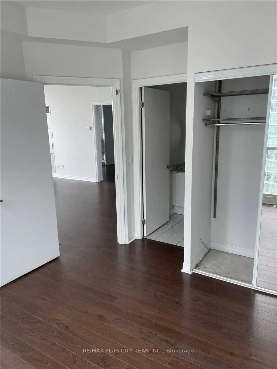 16 Yonge Street, #2605