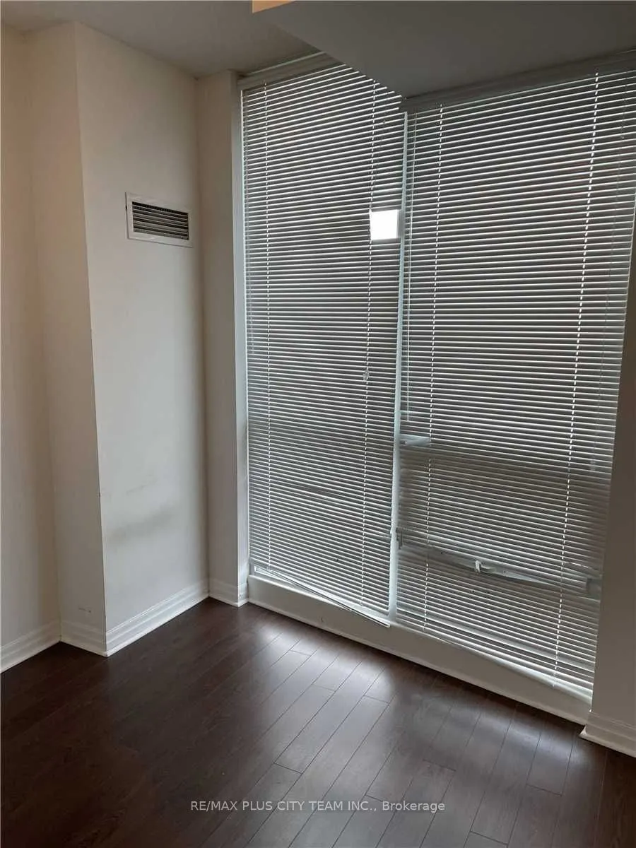 16 Yonge Street, #2605
