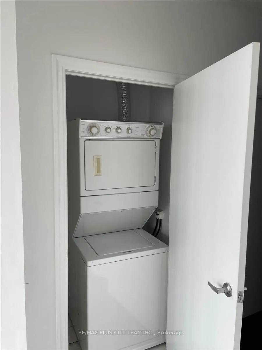 16 Yonge Street, #2605