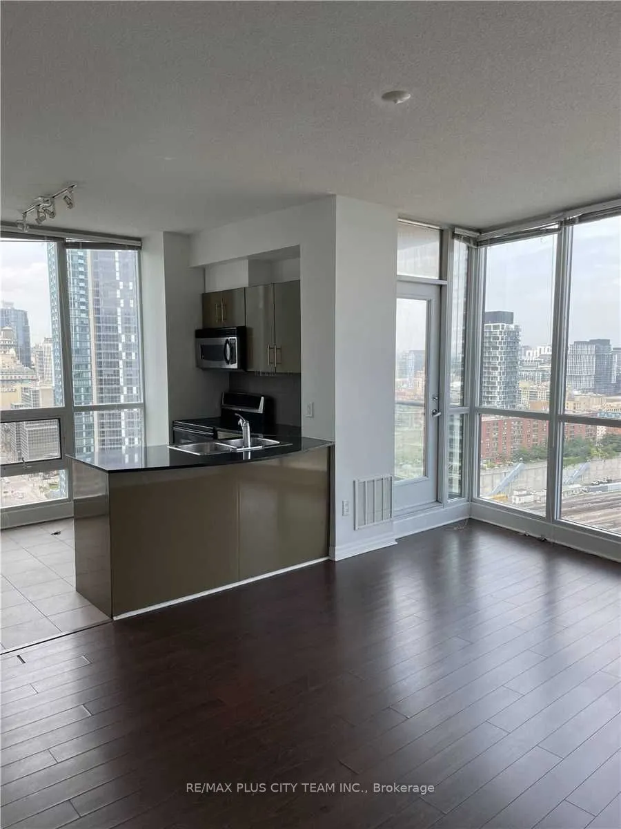 16 Yonge Street, #2605