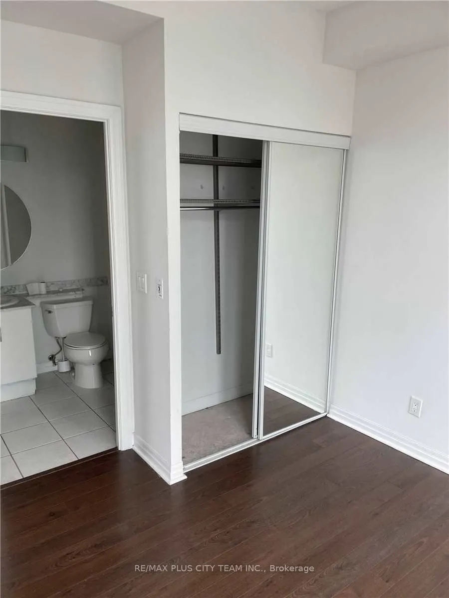 16 Yonge Street, #2605