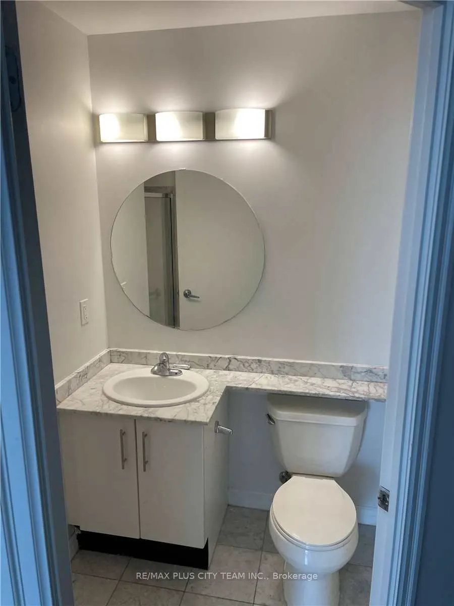 16 Yonge Street, #2605