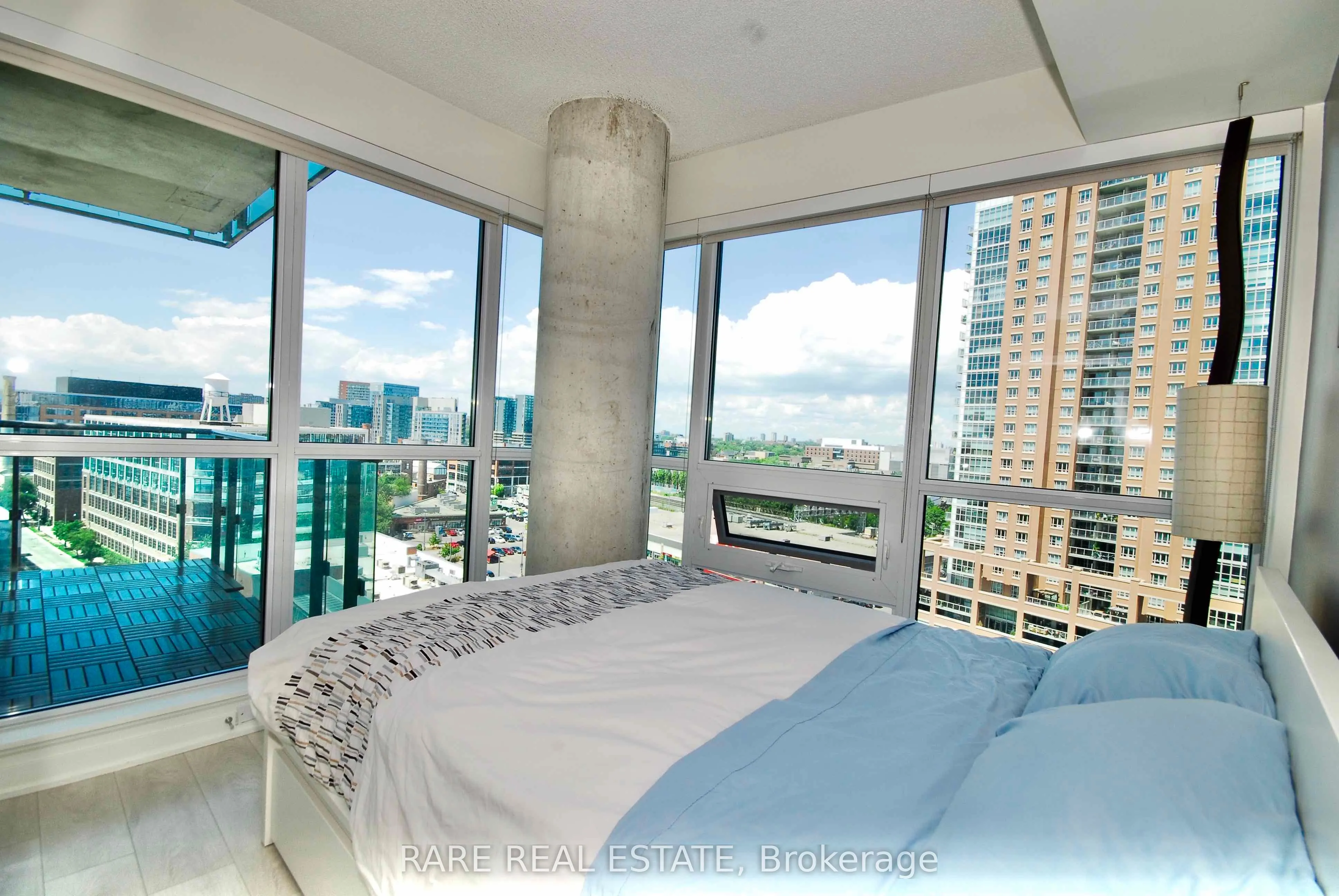 150 East Liberty Street, #1112