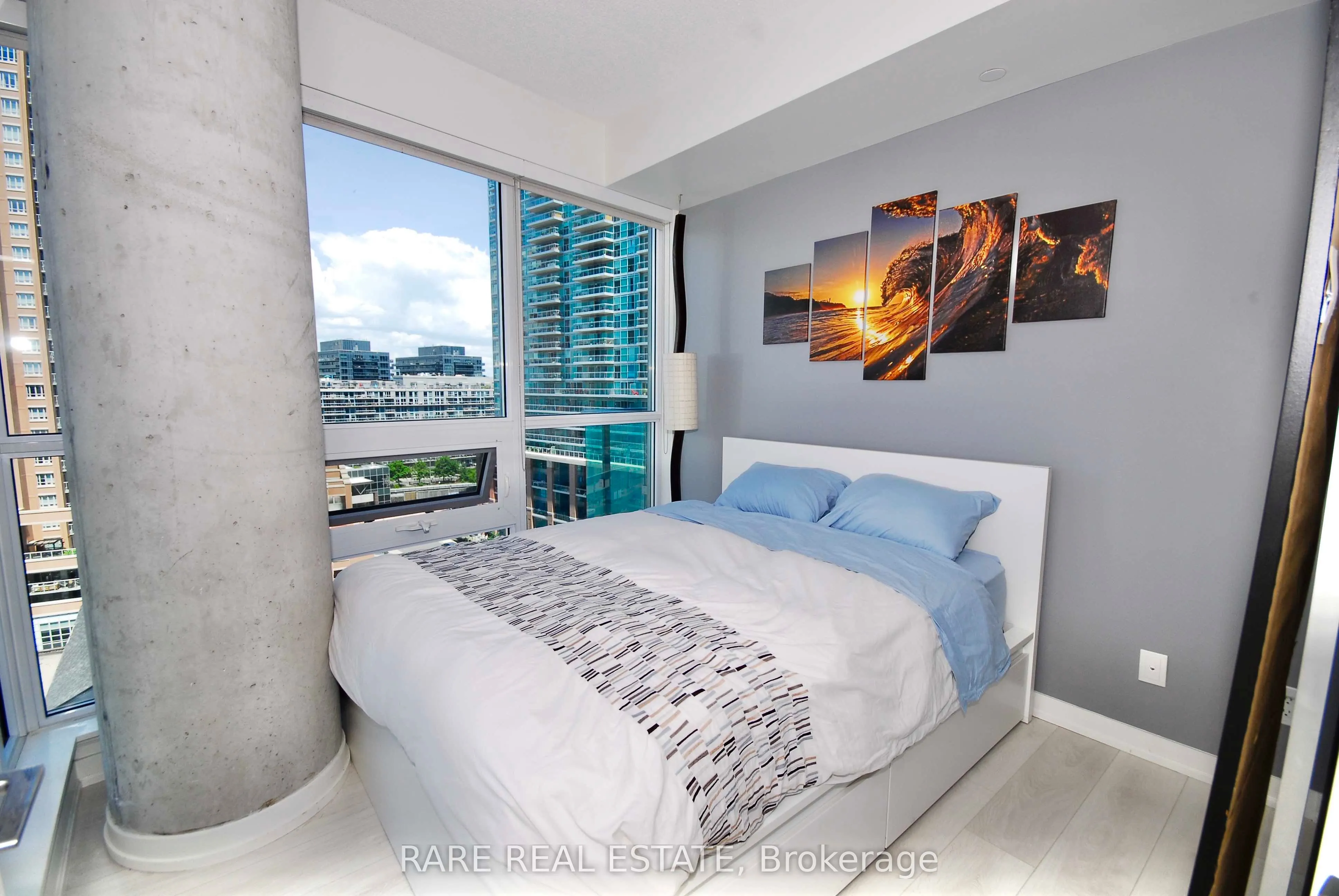 150 East Liberty Street, #1112