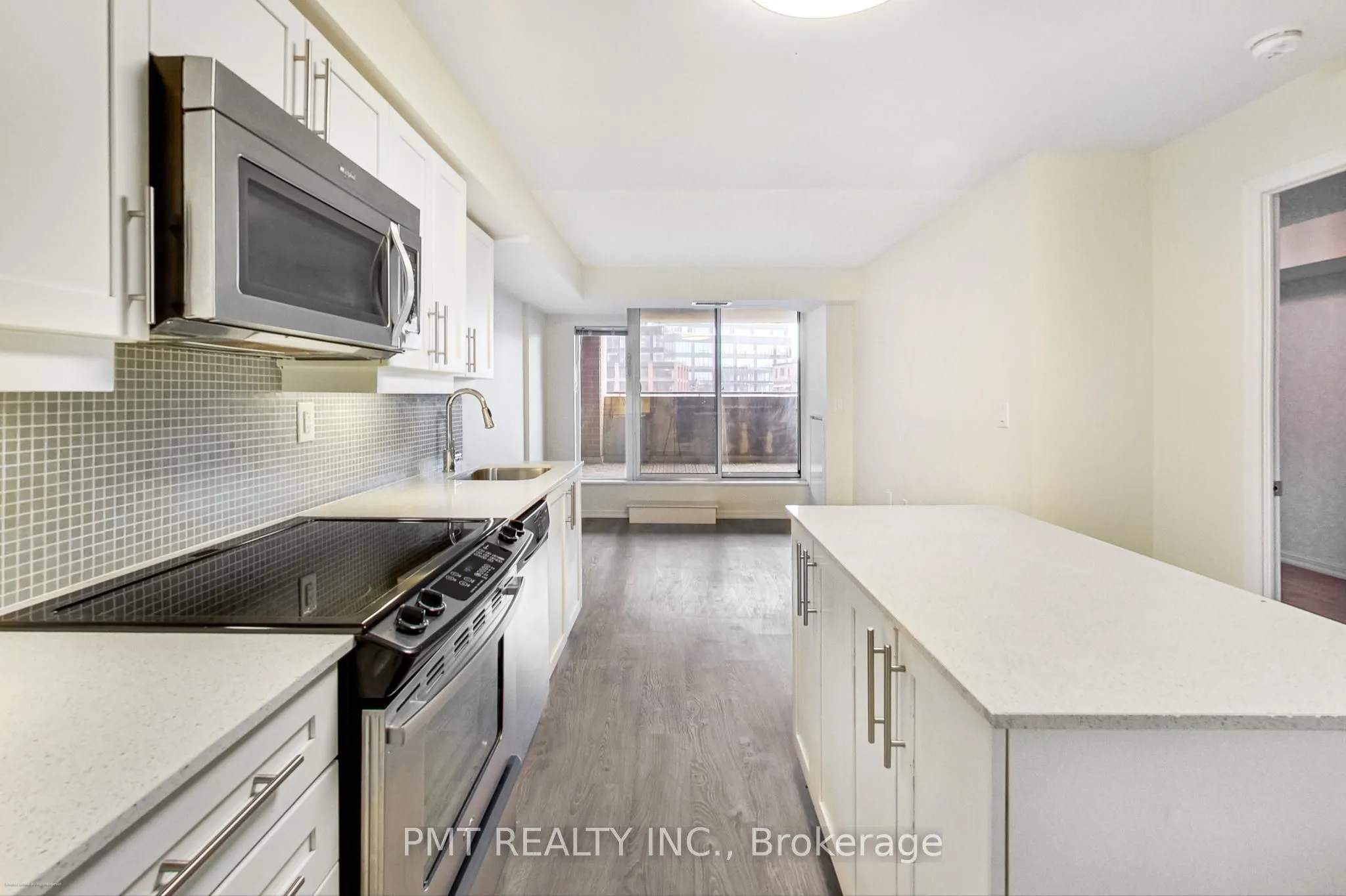 125 Western Battery Road, #209