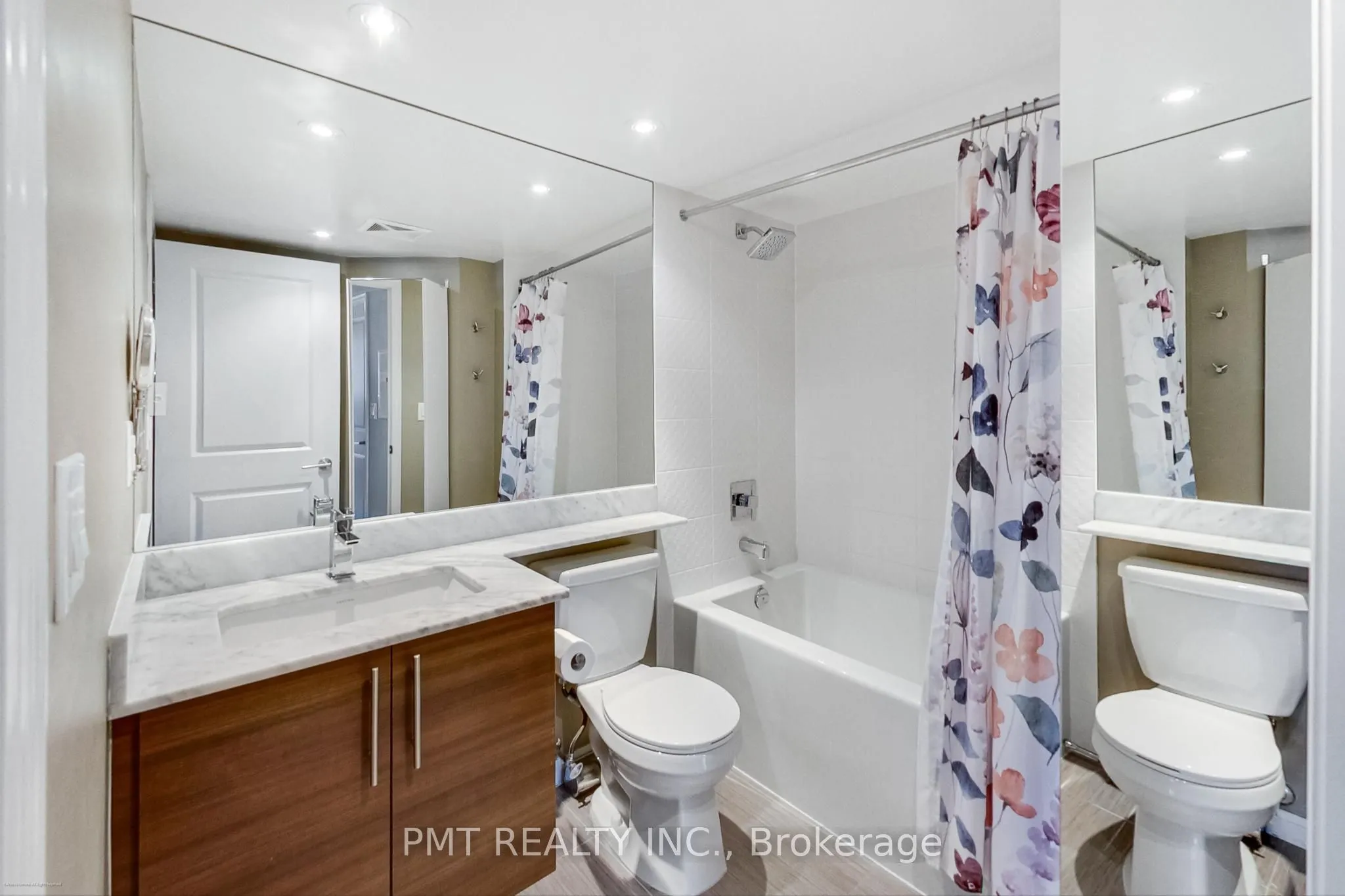 125 Western Battery Road, #209