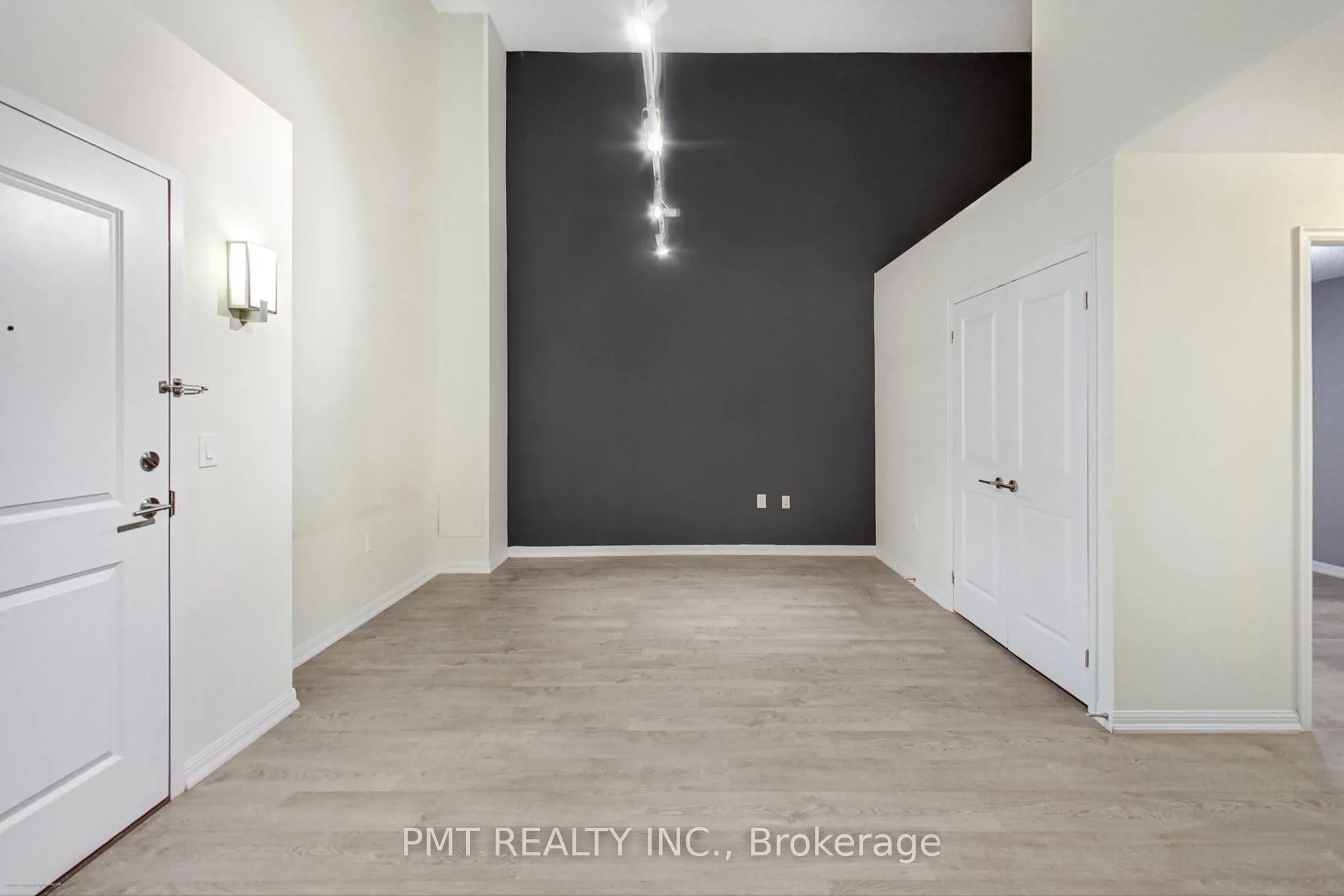 125 Western Battery Road, #209