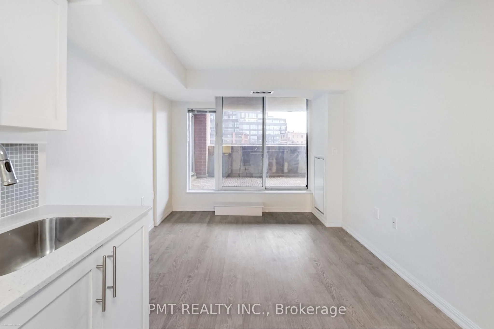 125 Western Battery Road, #209