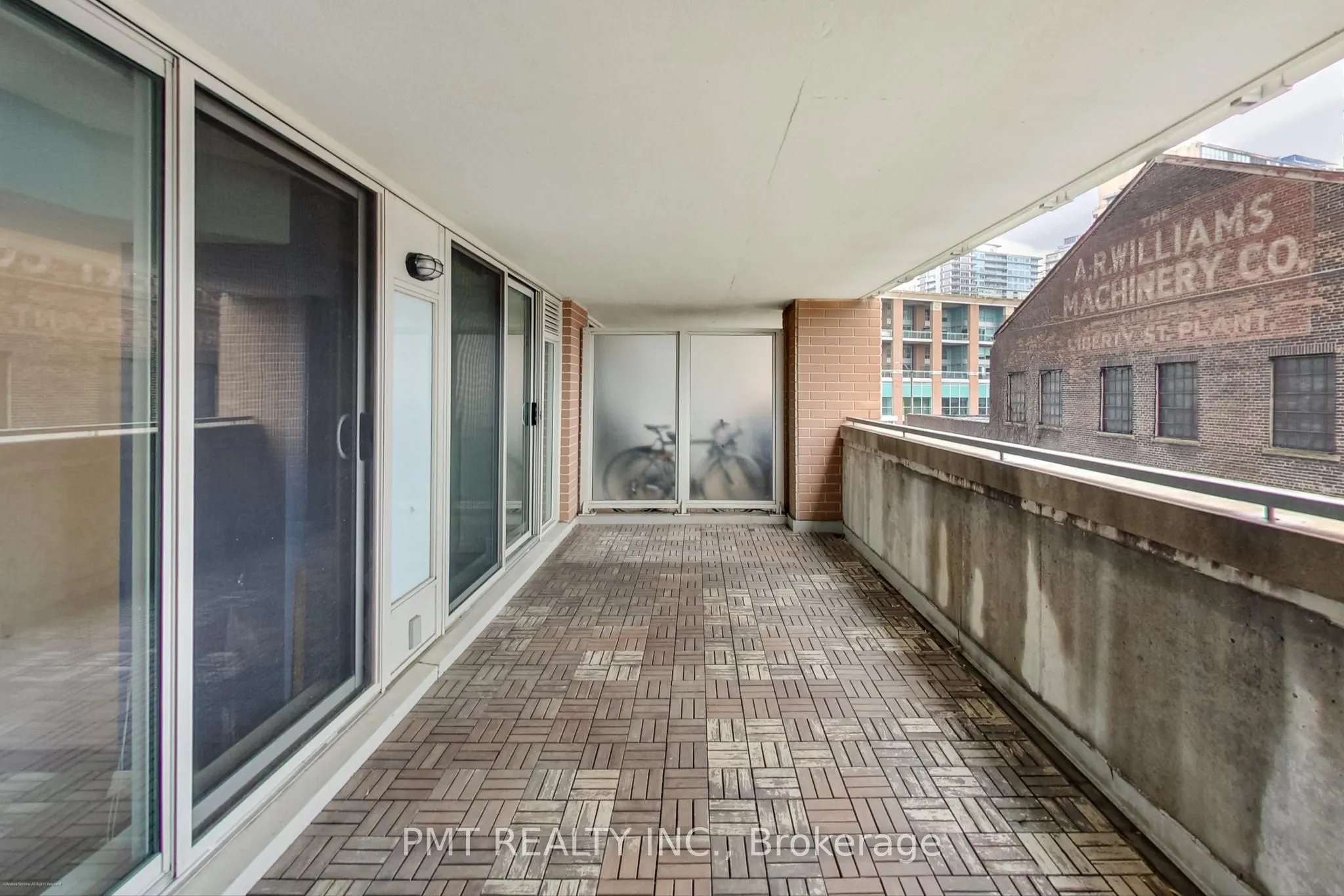 125 Western Battery Road, #209