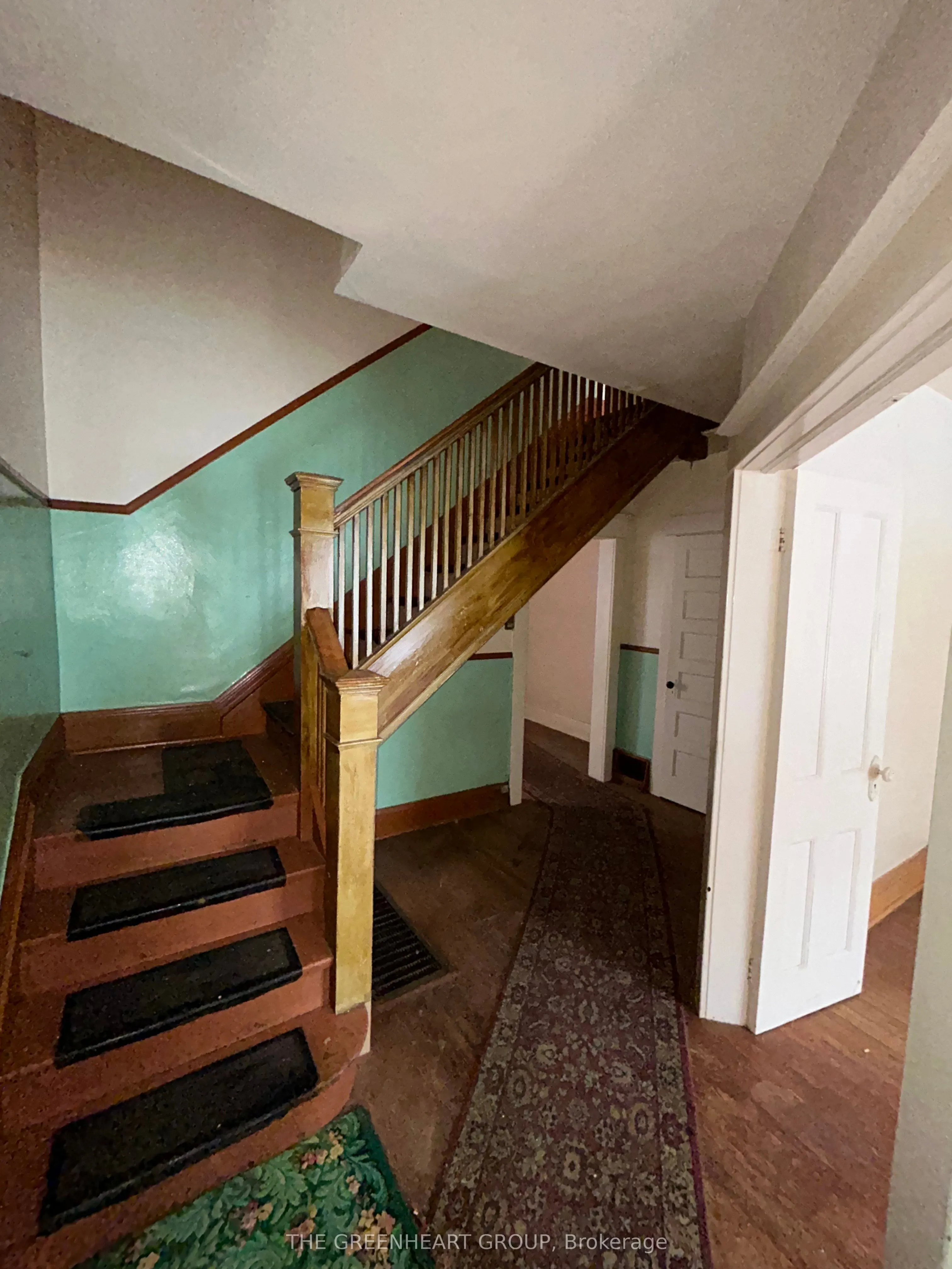 756 Richmond Street W