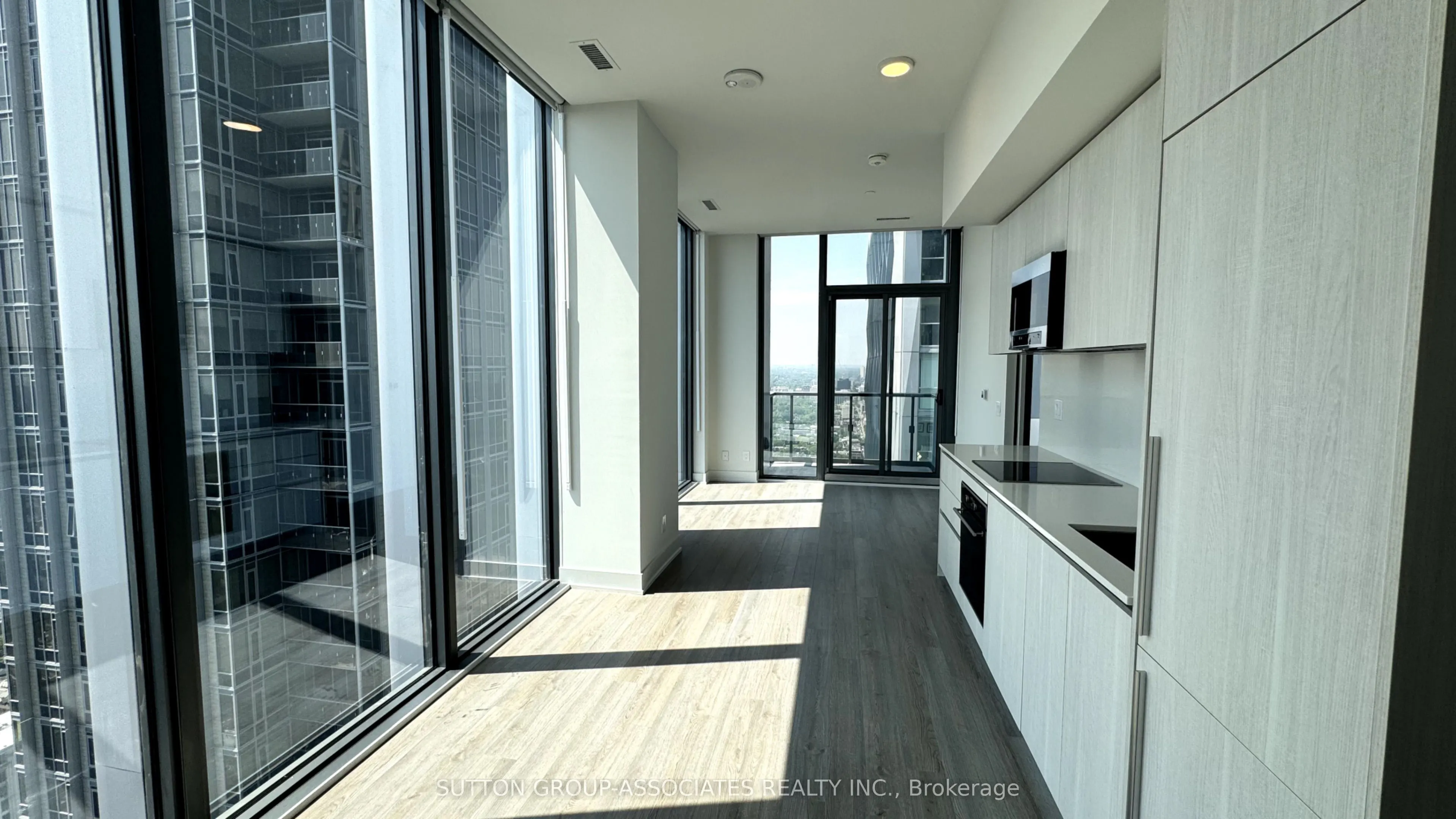 8 Cumberland Street, #5002