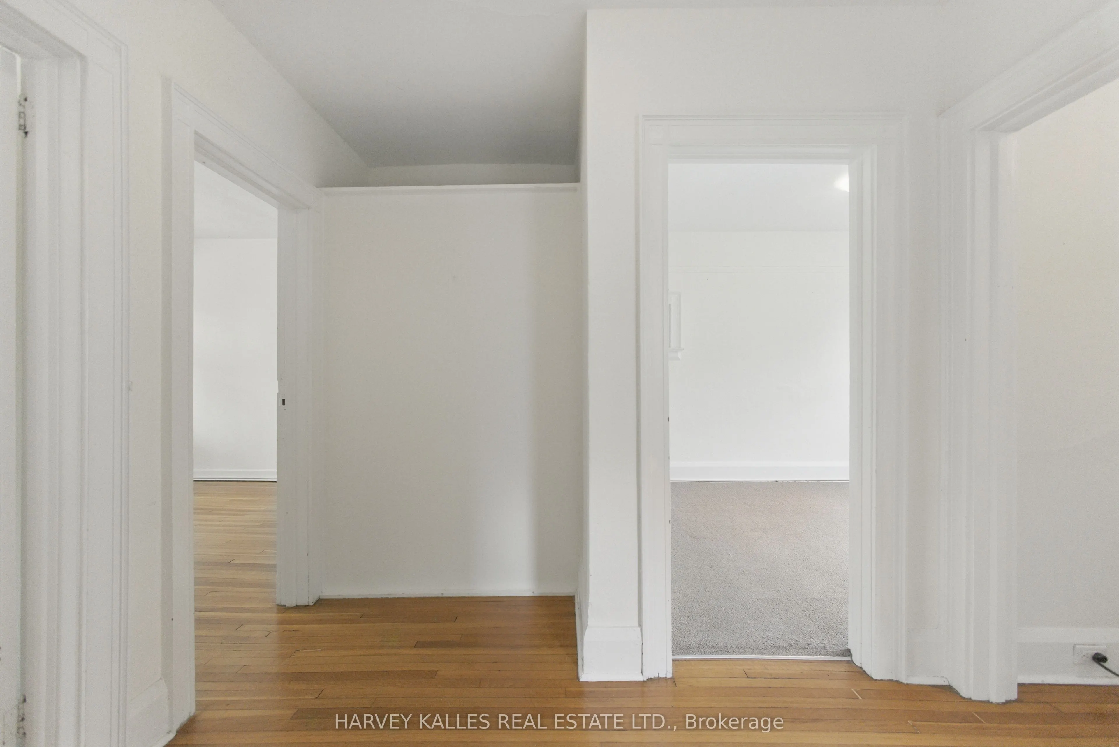 24 Yonge Boulevard