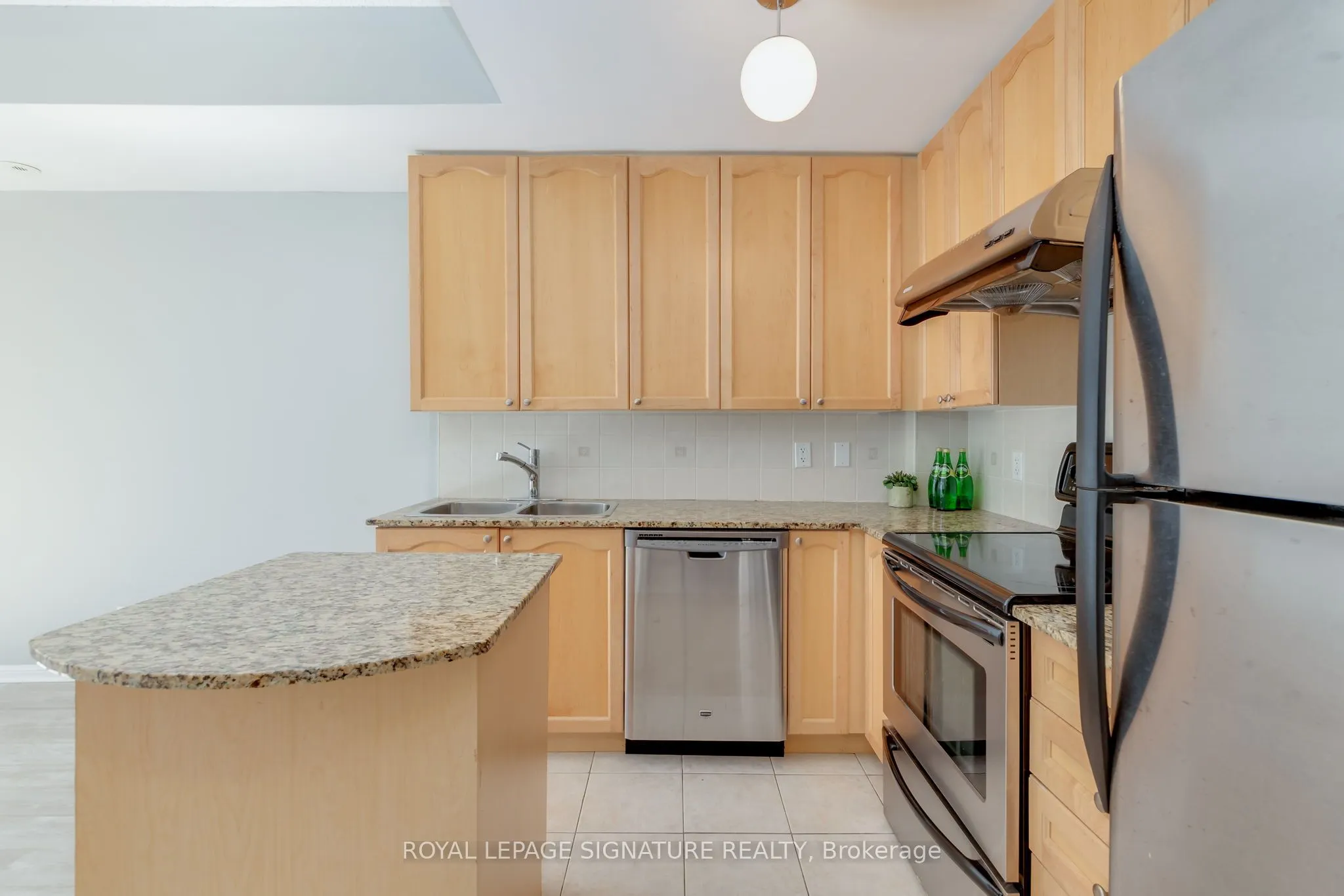 78 Carr Street, #39