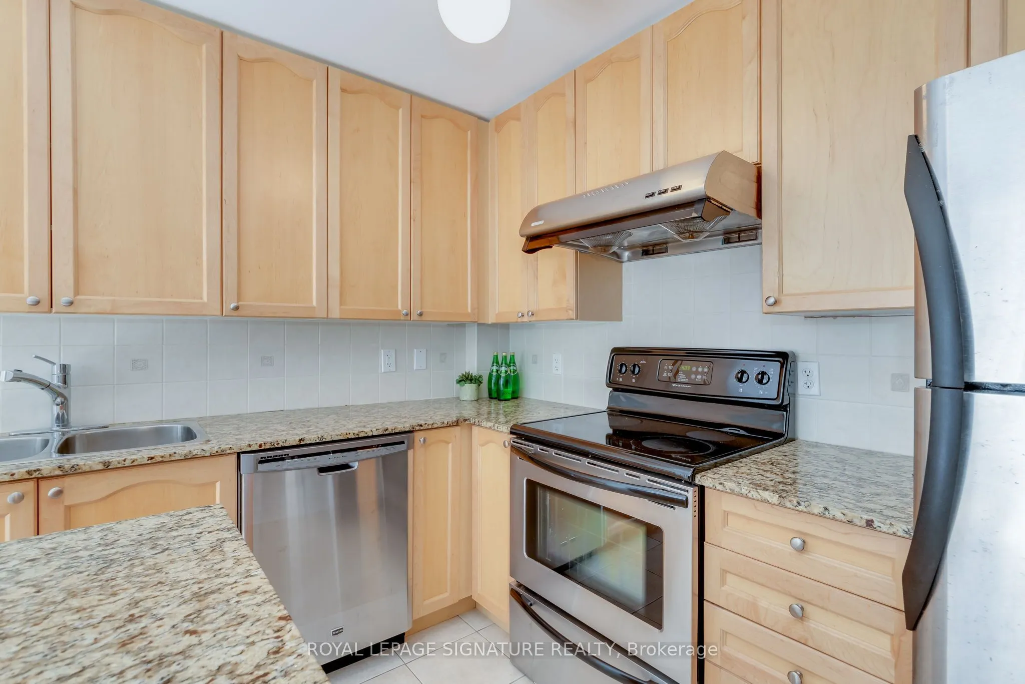 78 Carr Street, #39