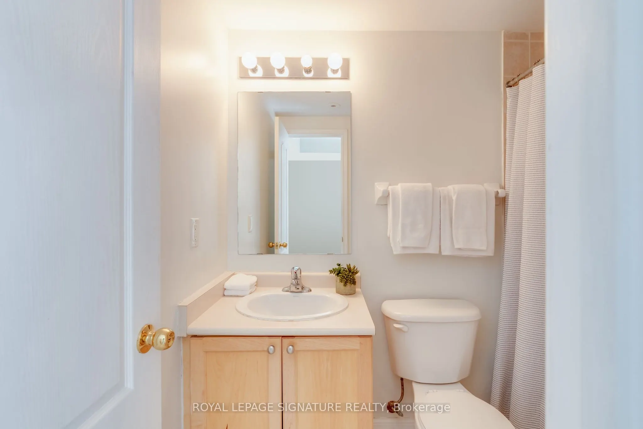 78 Carr Street, #39