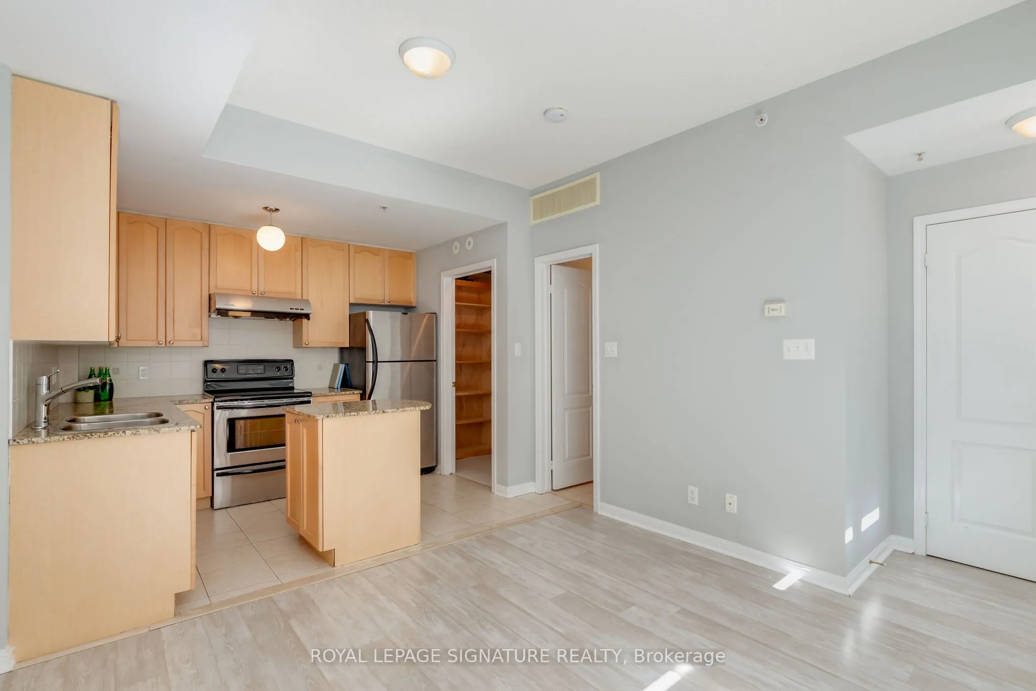 78 Carr Street, #39