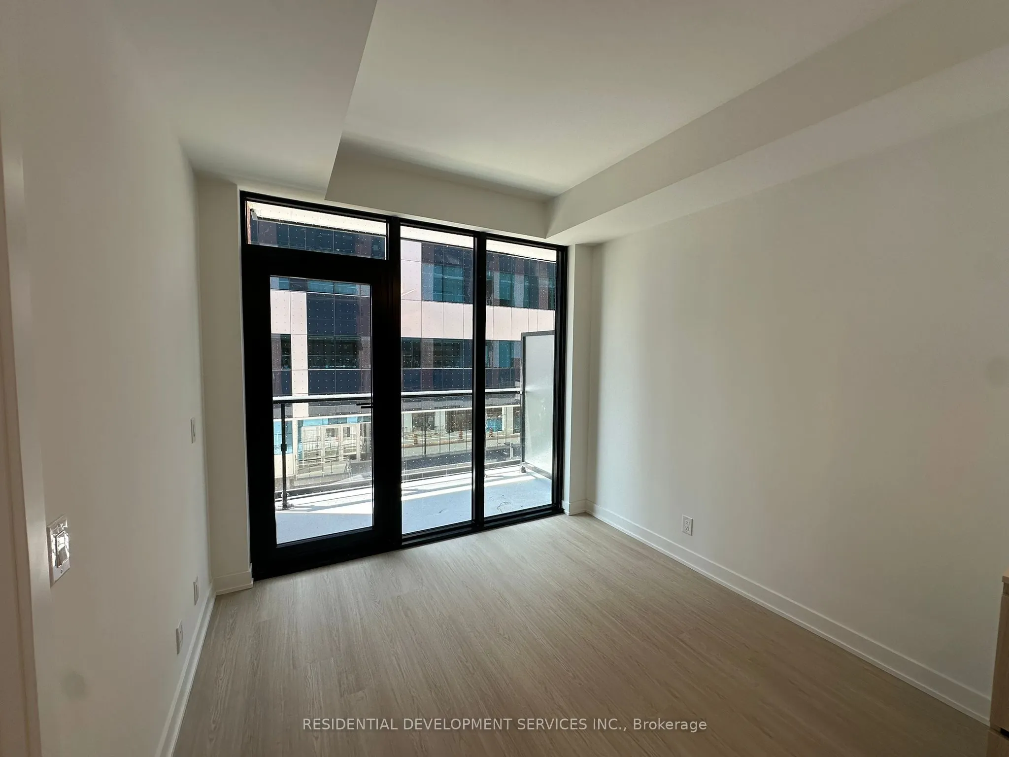 699 Sheppard Avenue E, #311
