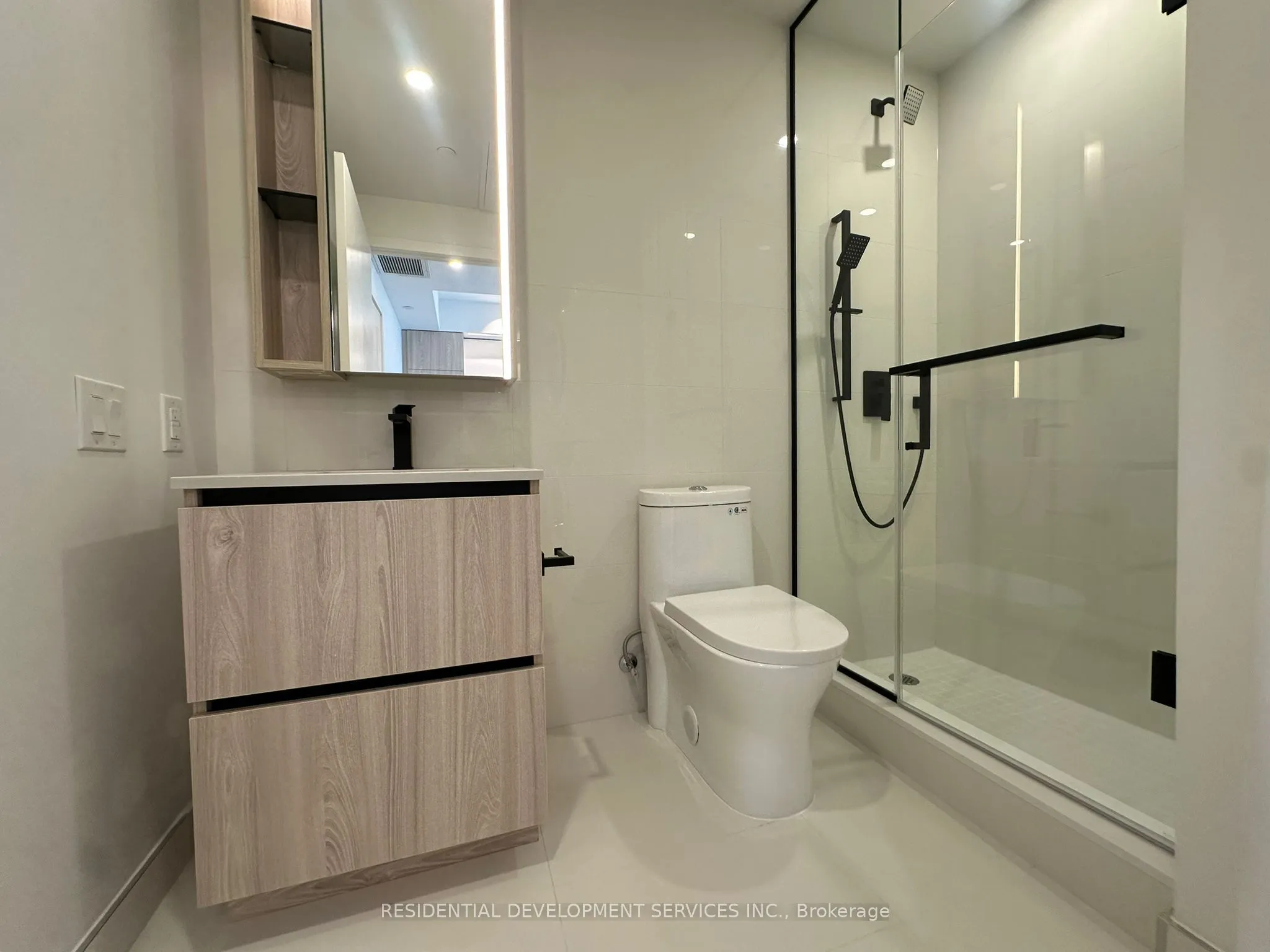 699 Sheppard Avenue E, #311