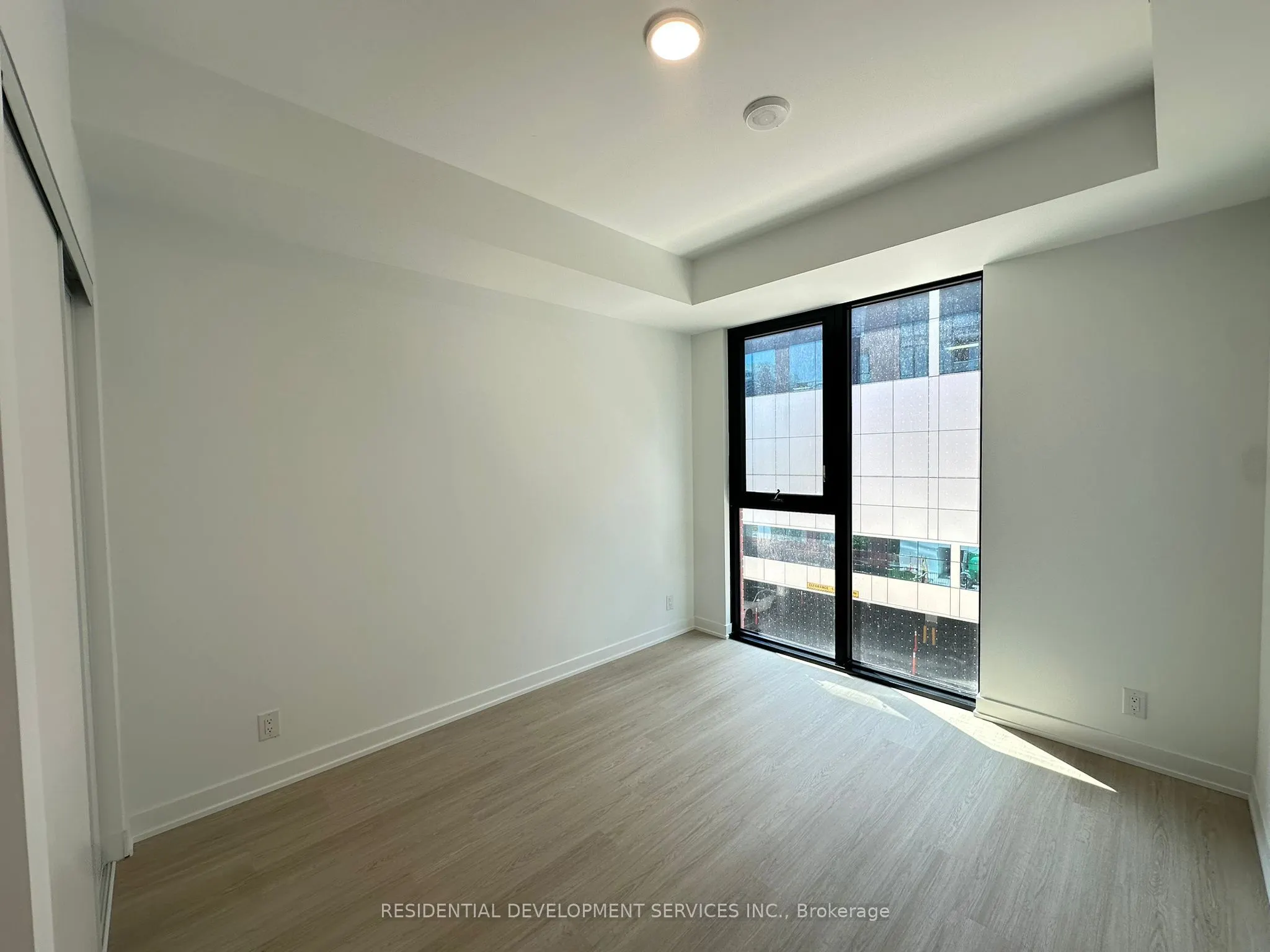 699 Sheppard Avenue E, #311