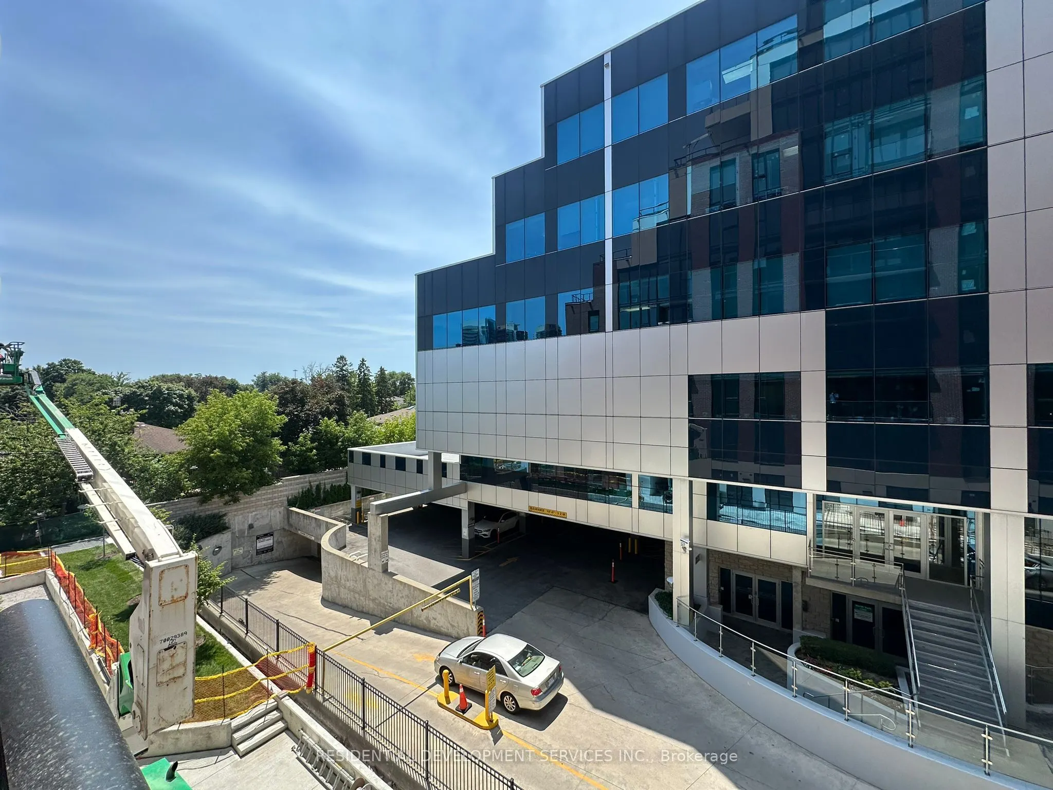 699 Sheppard Avenue E, #311