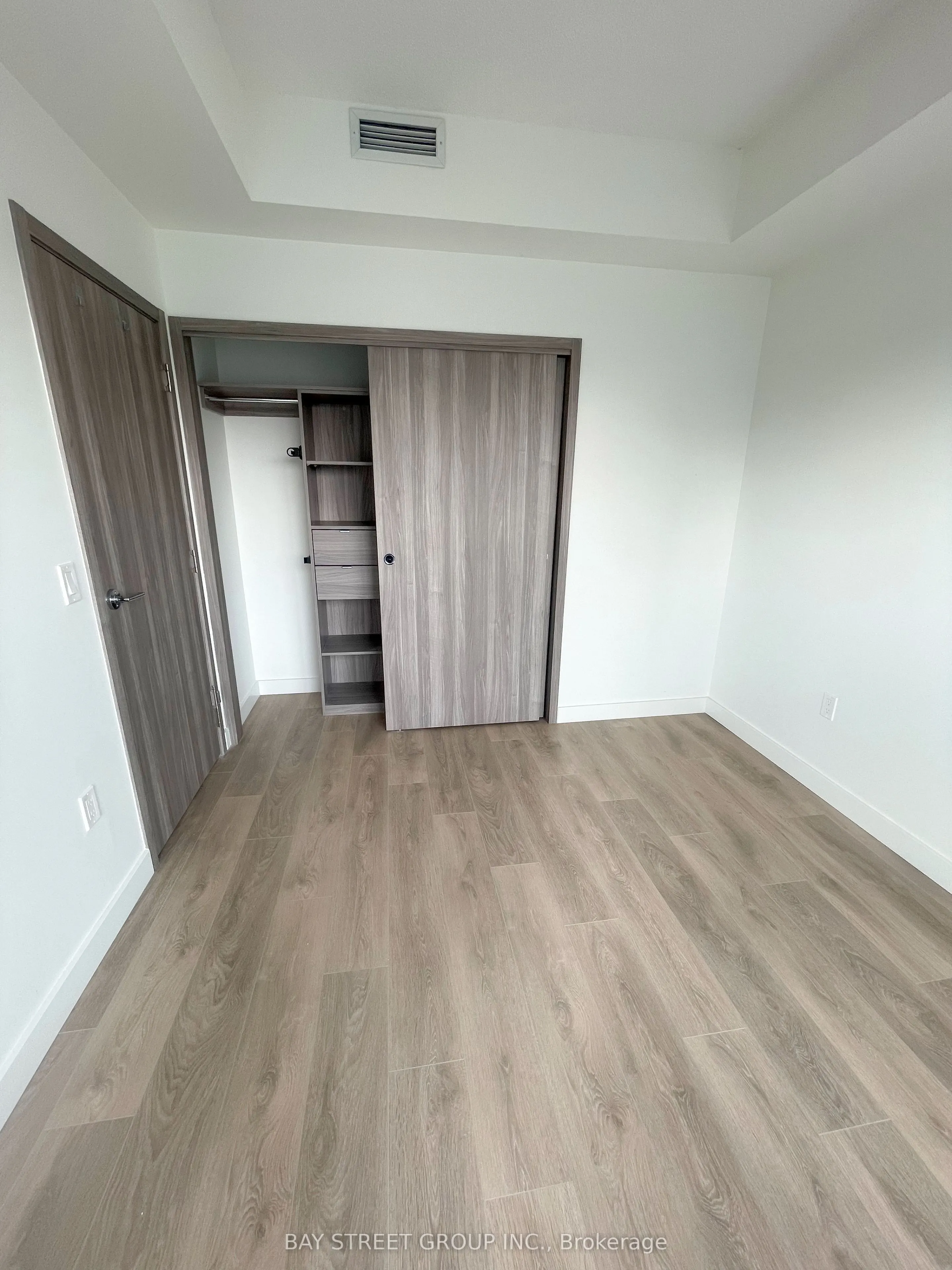 85 Mcmahon Drive, #707