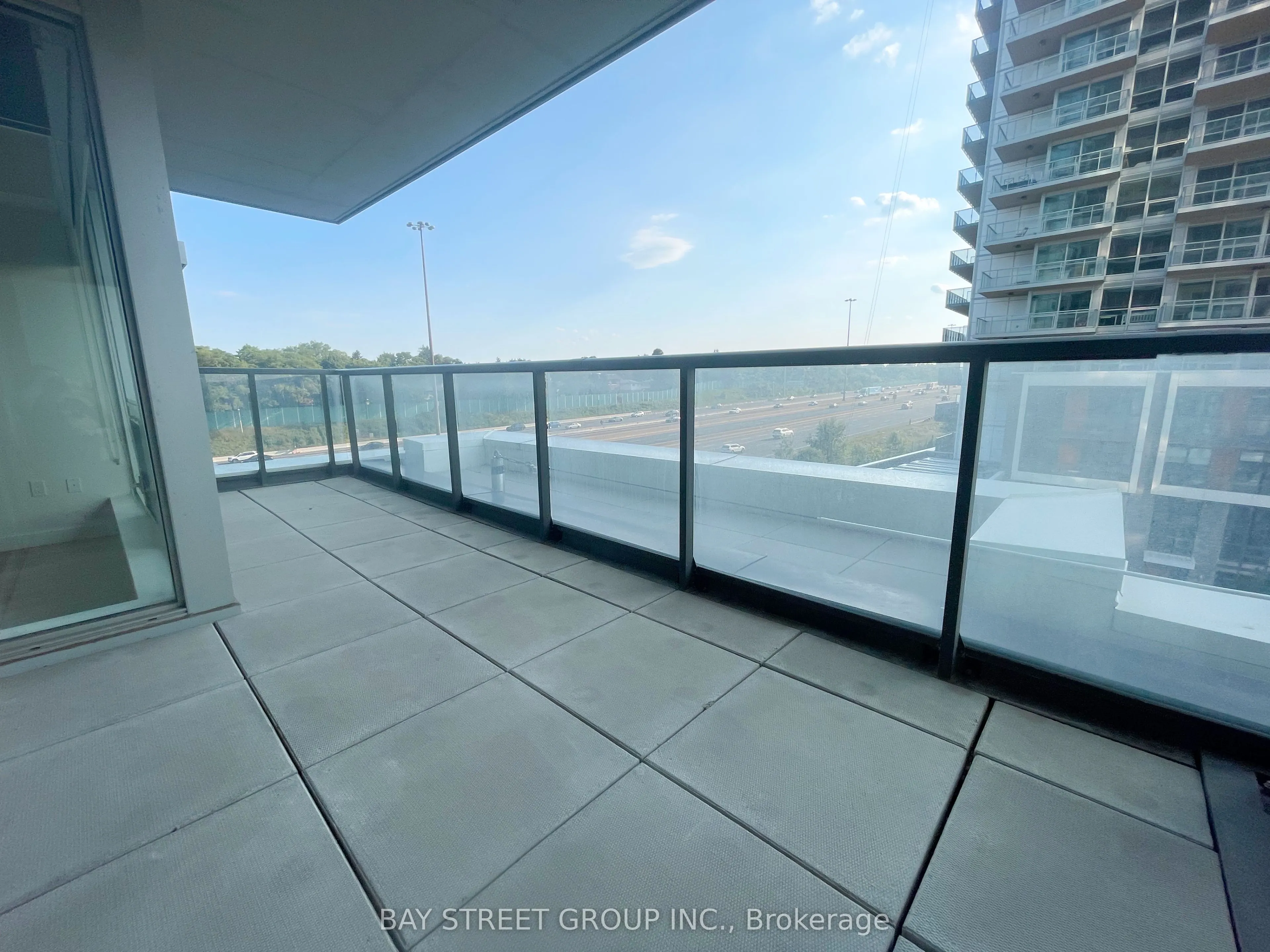 85 Mcmahon Drive, #707