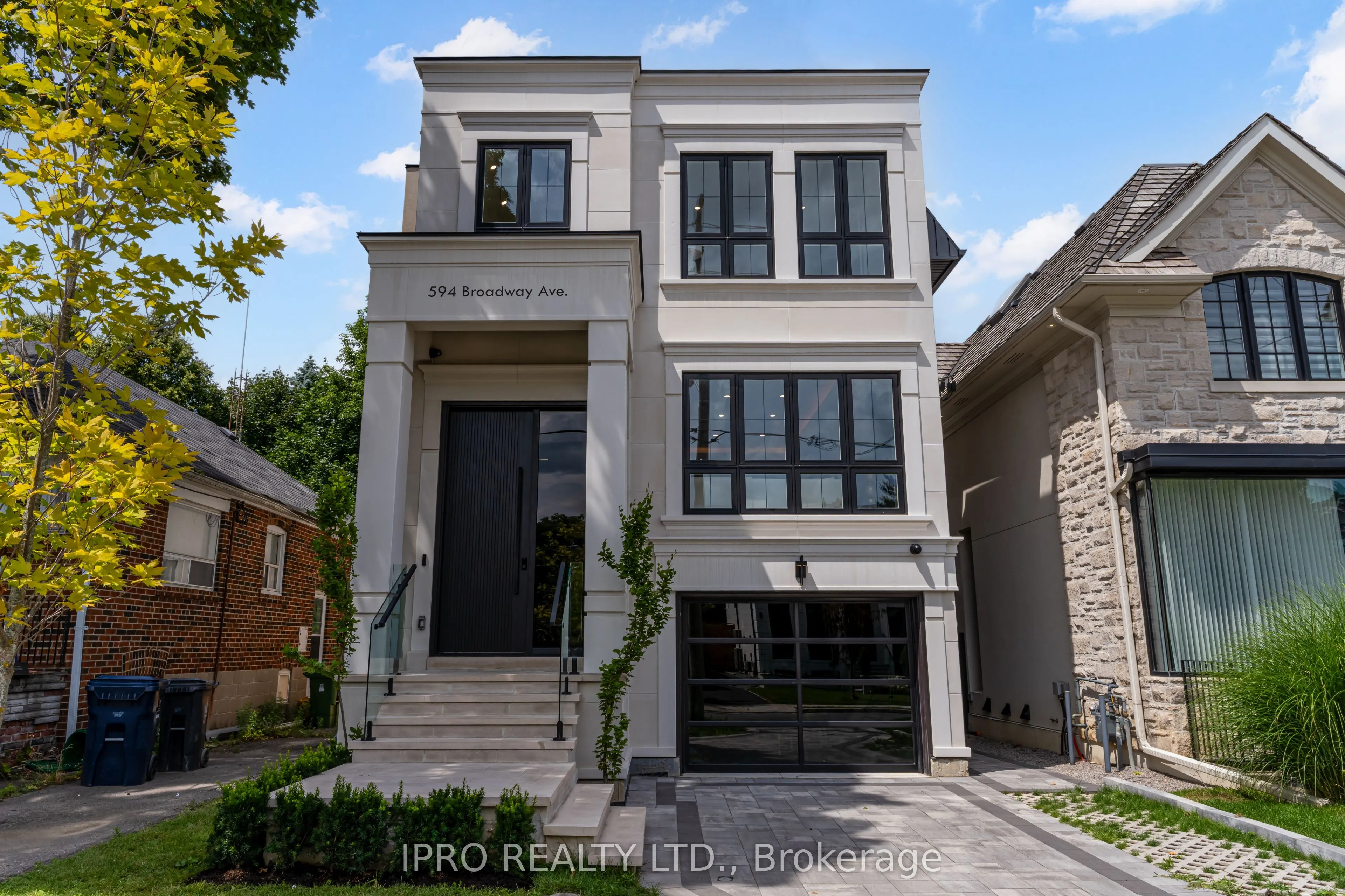 594 Broadway Avenue