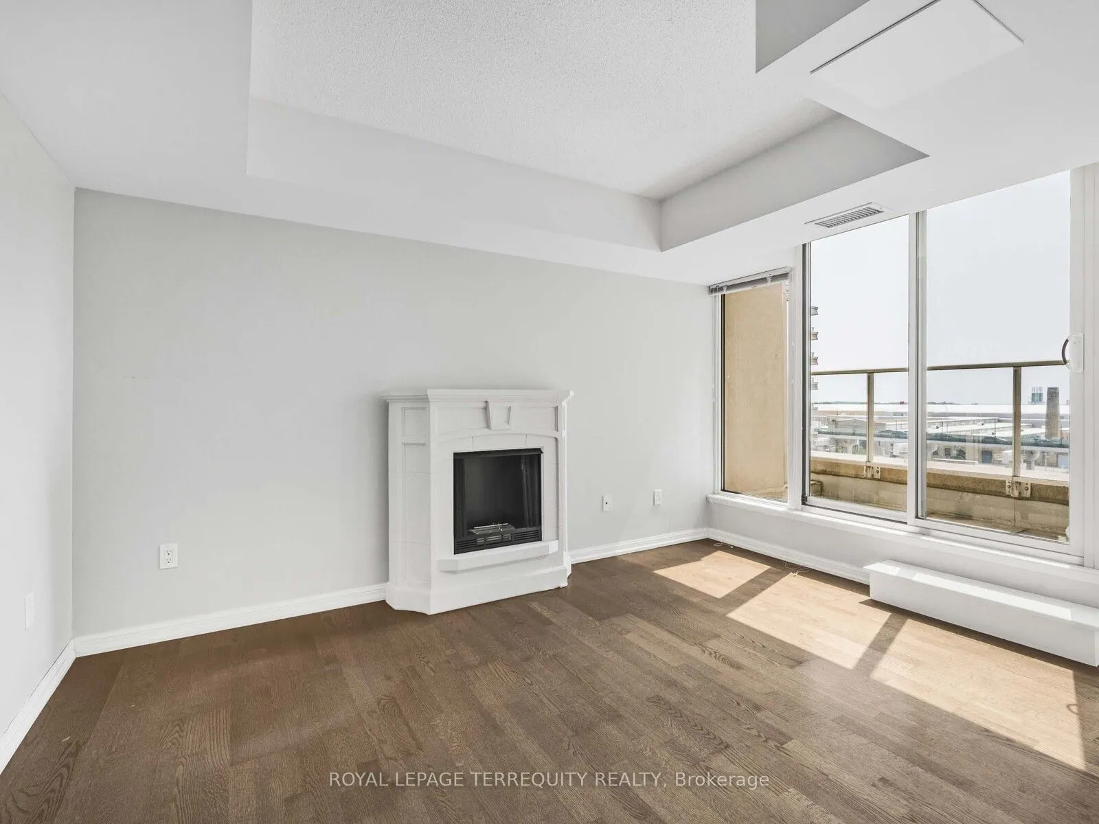 85 East Liberty Street, #714