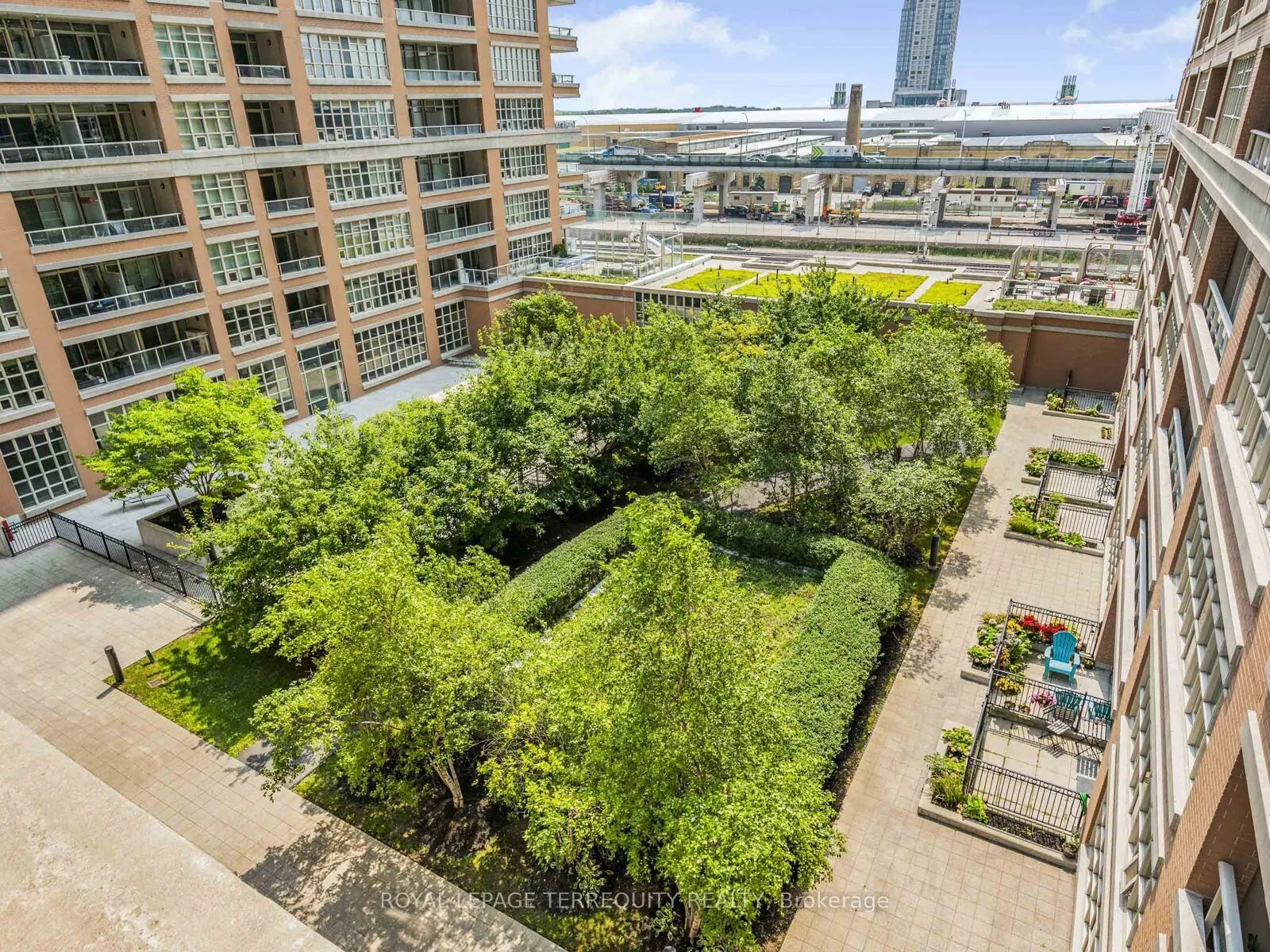 85 East Liberty Street, #714