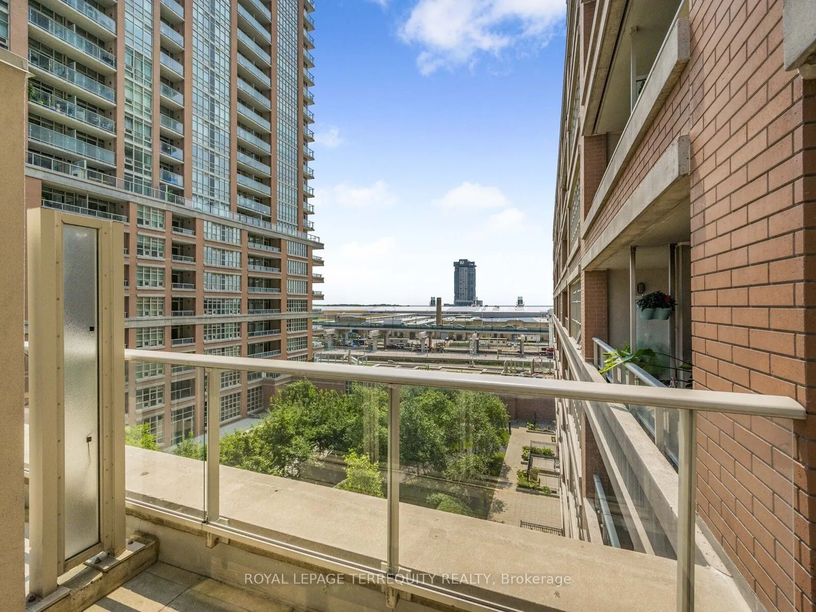 85 East Liberty Street, #714